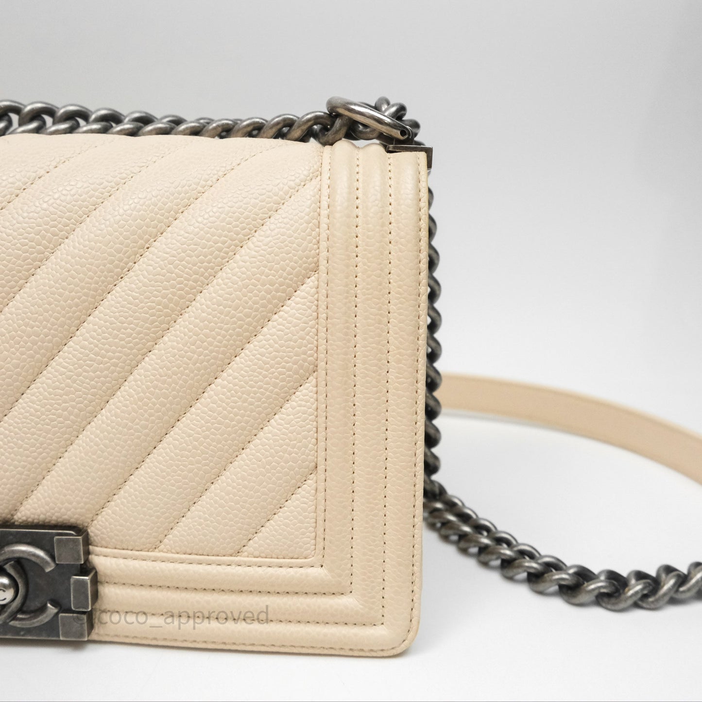 Chanel Medium Boy Chevron Beige Caviar Ruthenium Hardware