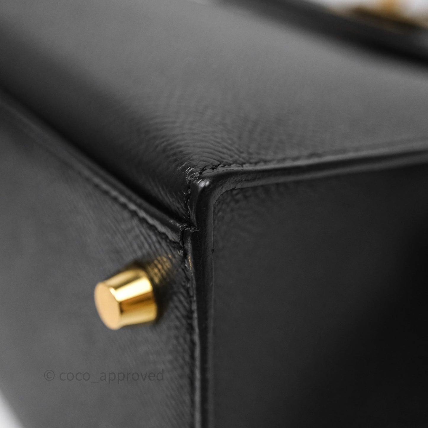 Hermès Kelly 28 Noir 89 Epsom Gold Hardware