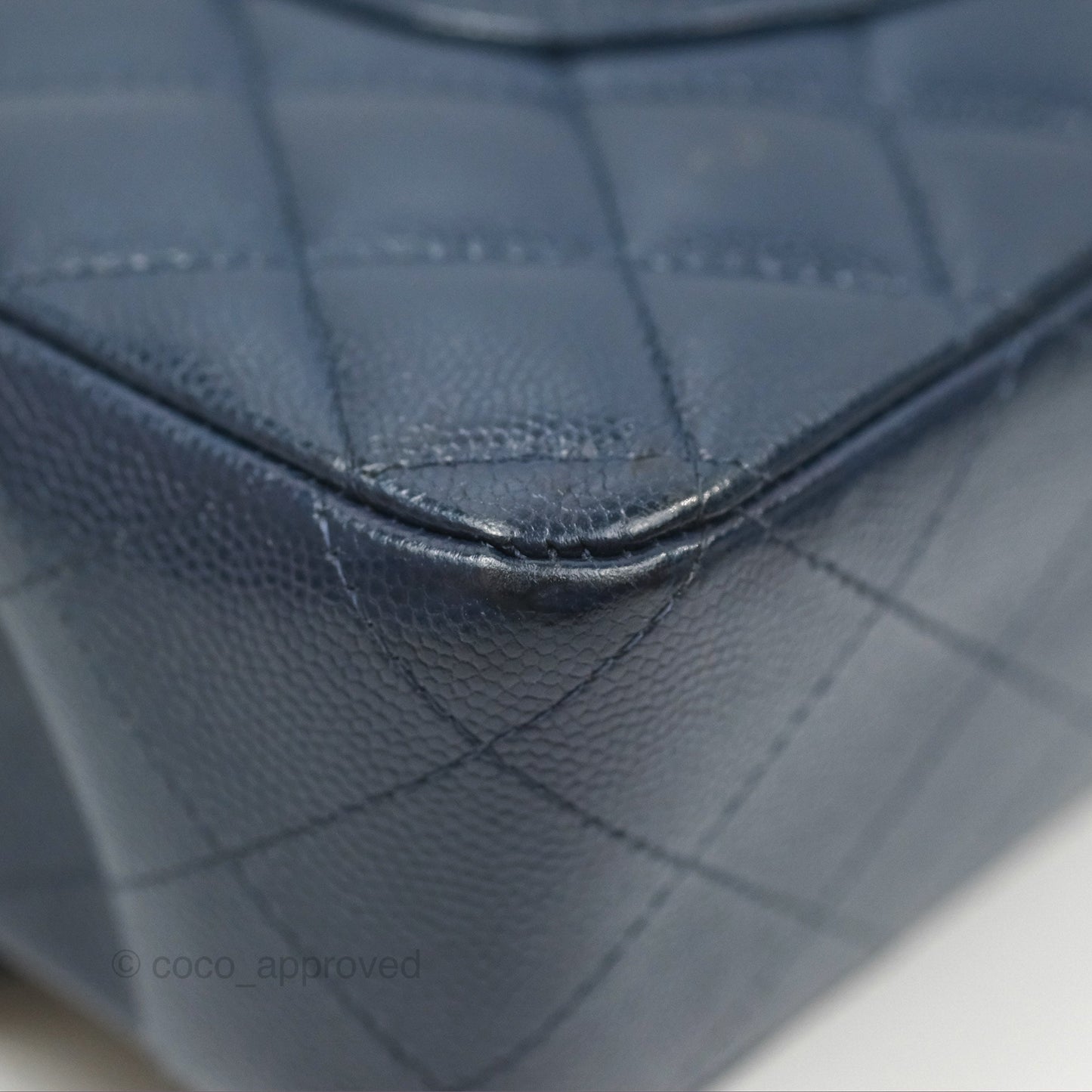 Chanel M/L Medium Classic Flap Quilted Navy Caviar Gold Hardware