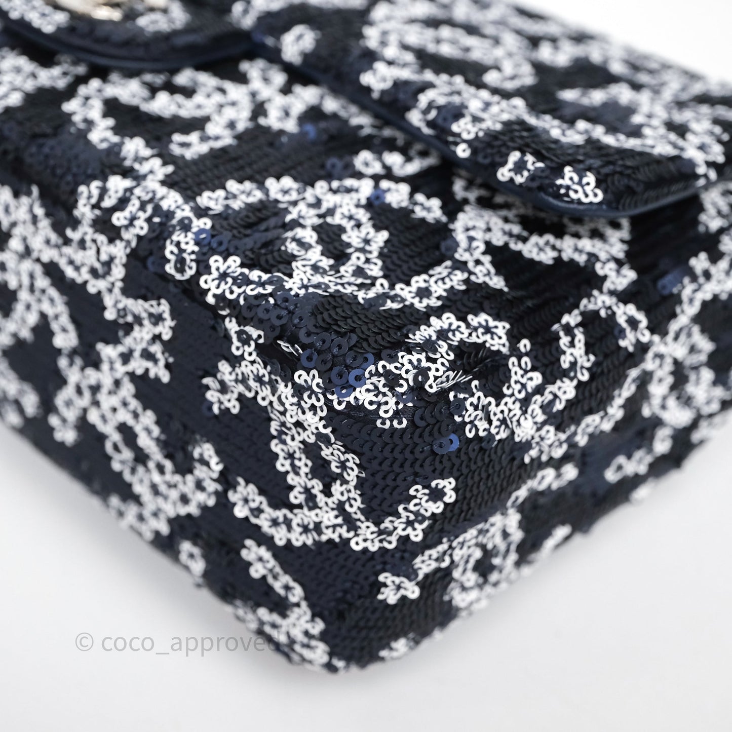 Chanel Medium CC Sequins Flap Bag White/ Navy Silver Hardware 19P