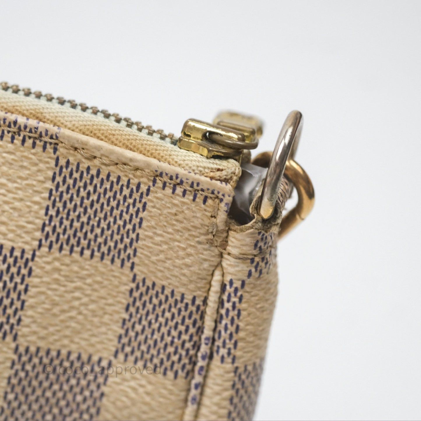Louis Vuitton Damier Azur Pochette