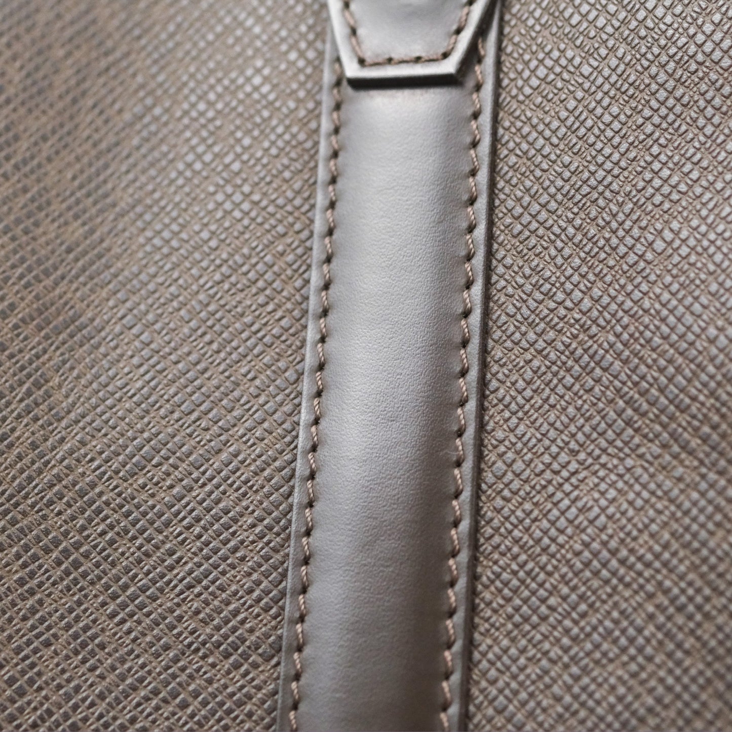 Louis Vuitton Vintage Kendall PM in Brown Taiga Leather