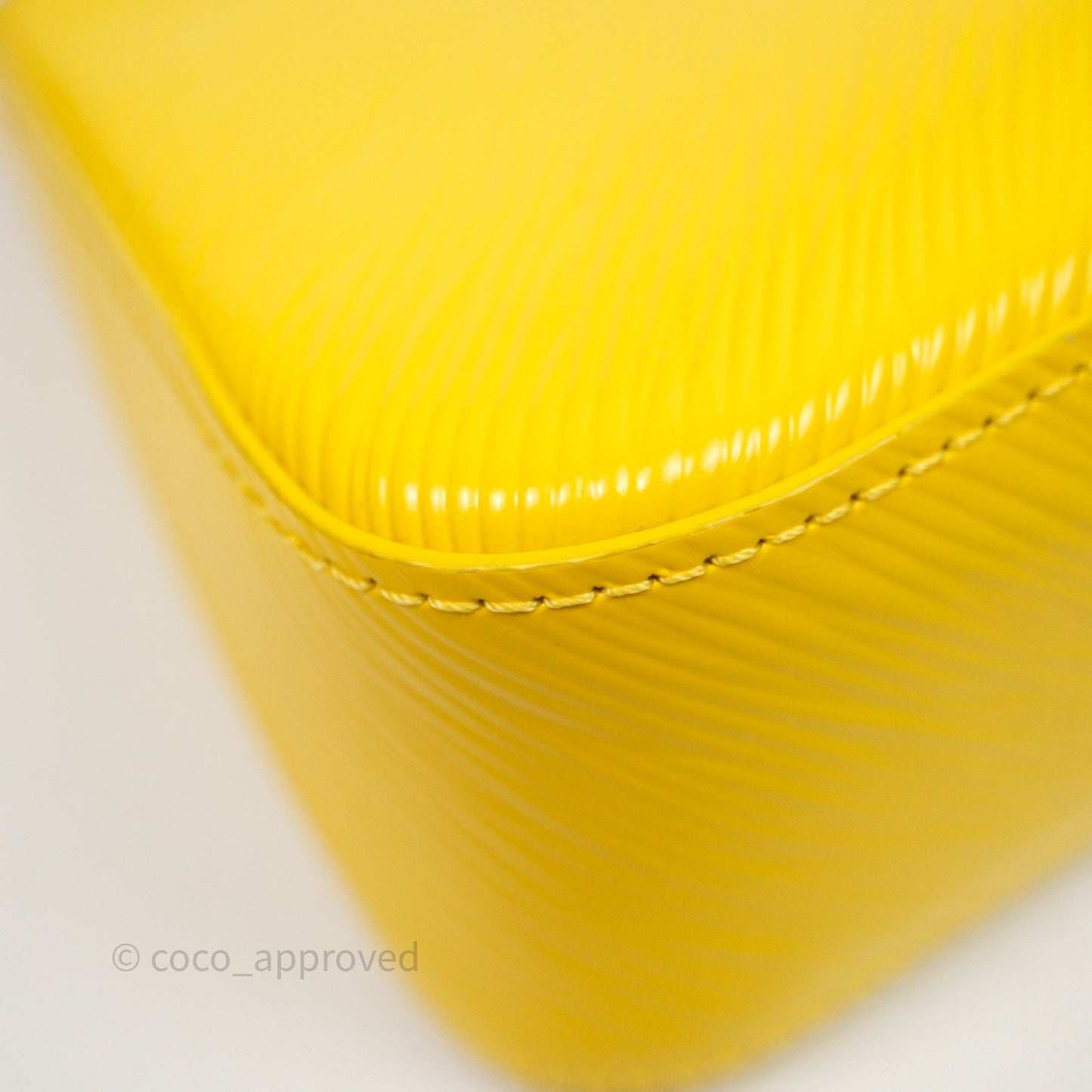 Louis Vuitton x Yayoi Kusama Epi Marellini Bag Infinity Dots Yellow Silver Hardware
