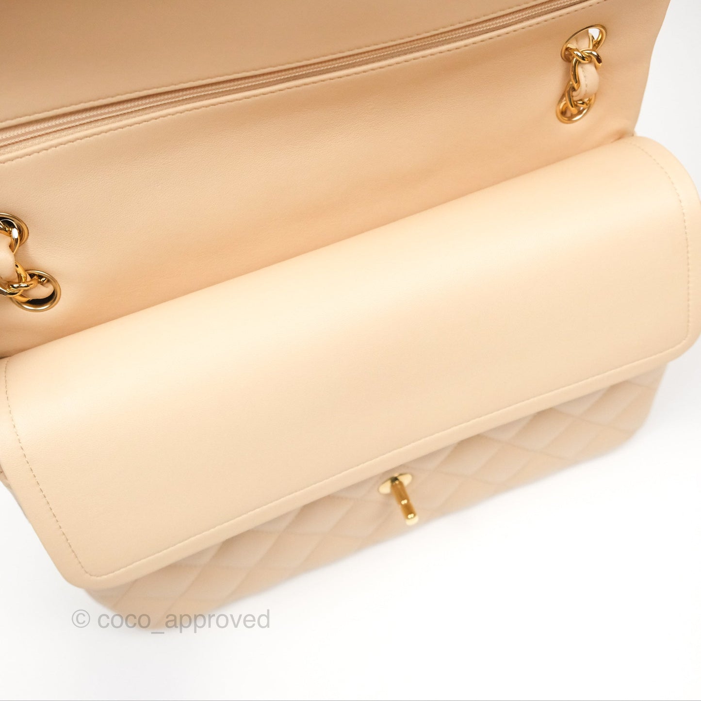 Chanel Jumbo Double Flap Beige Lambskin Gold Hardware⁣⁣