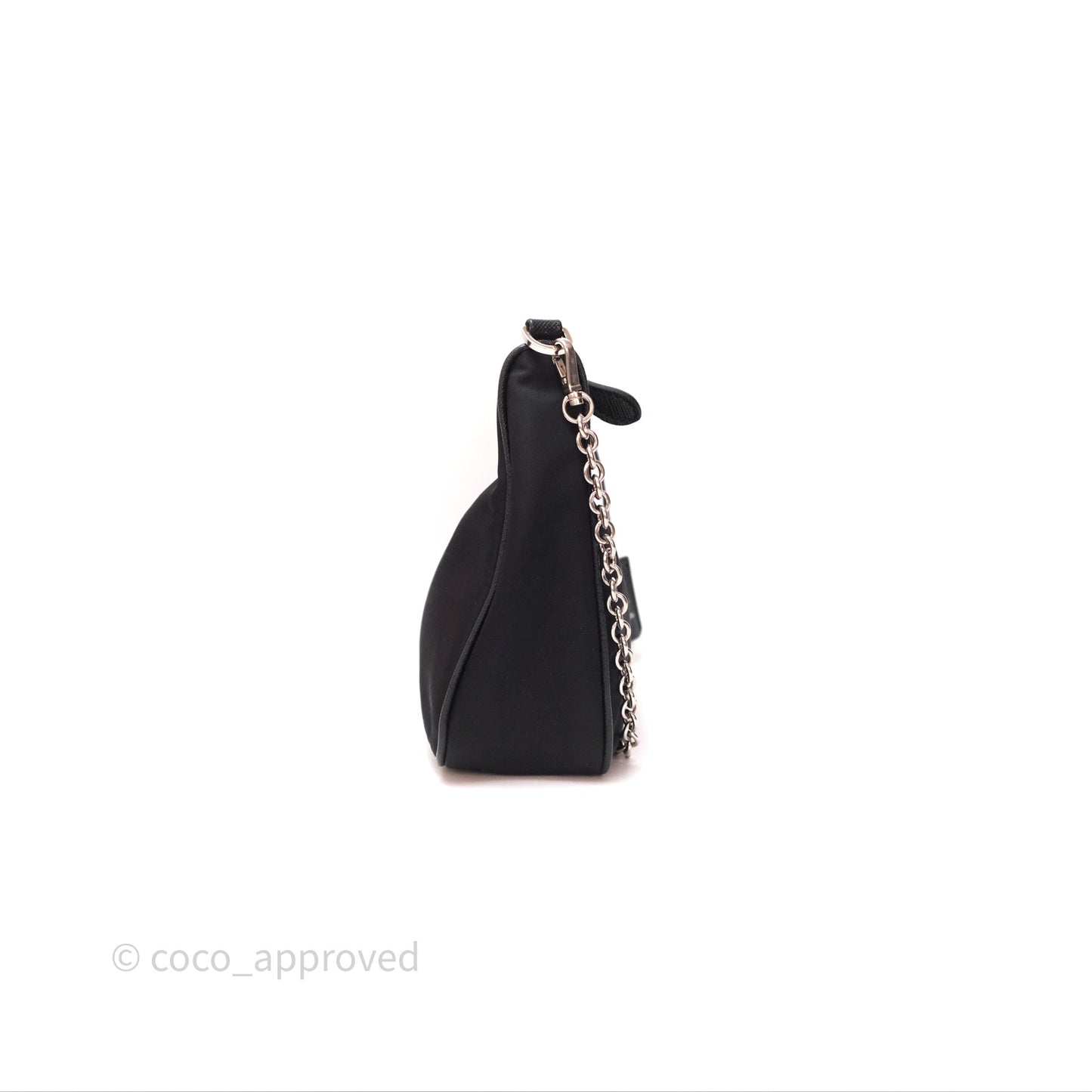 Prada Nylon Re-Edition 2005 Shoulder Bag Black