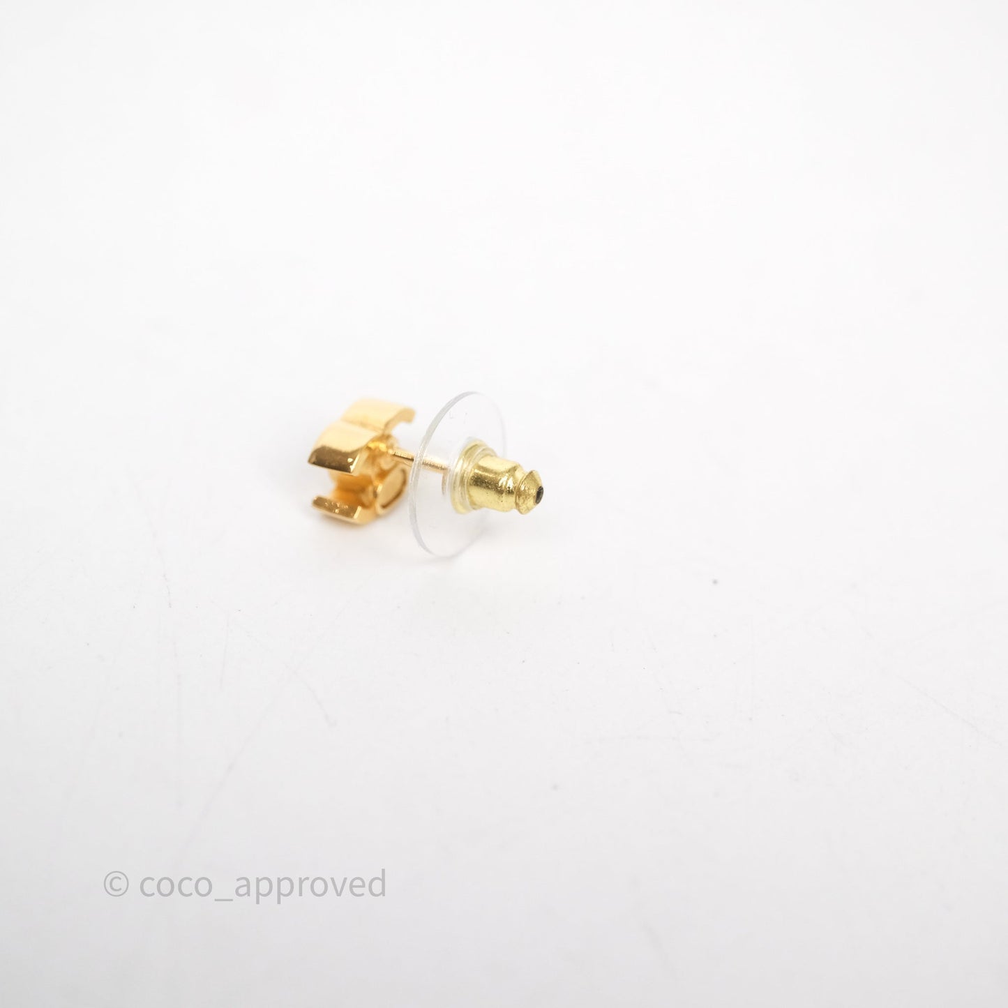 Chanel CC Earrings Gold Tone 26P