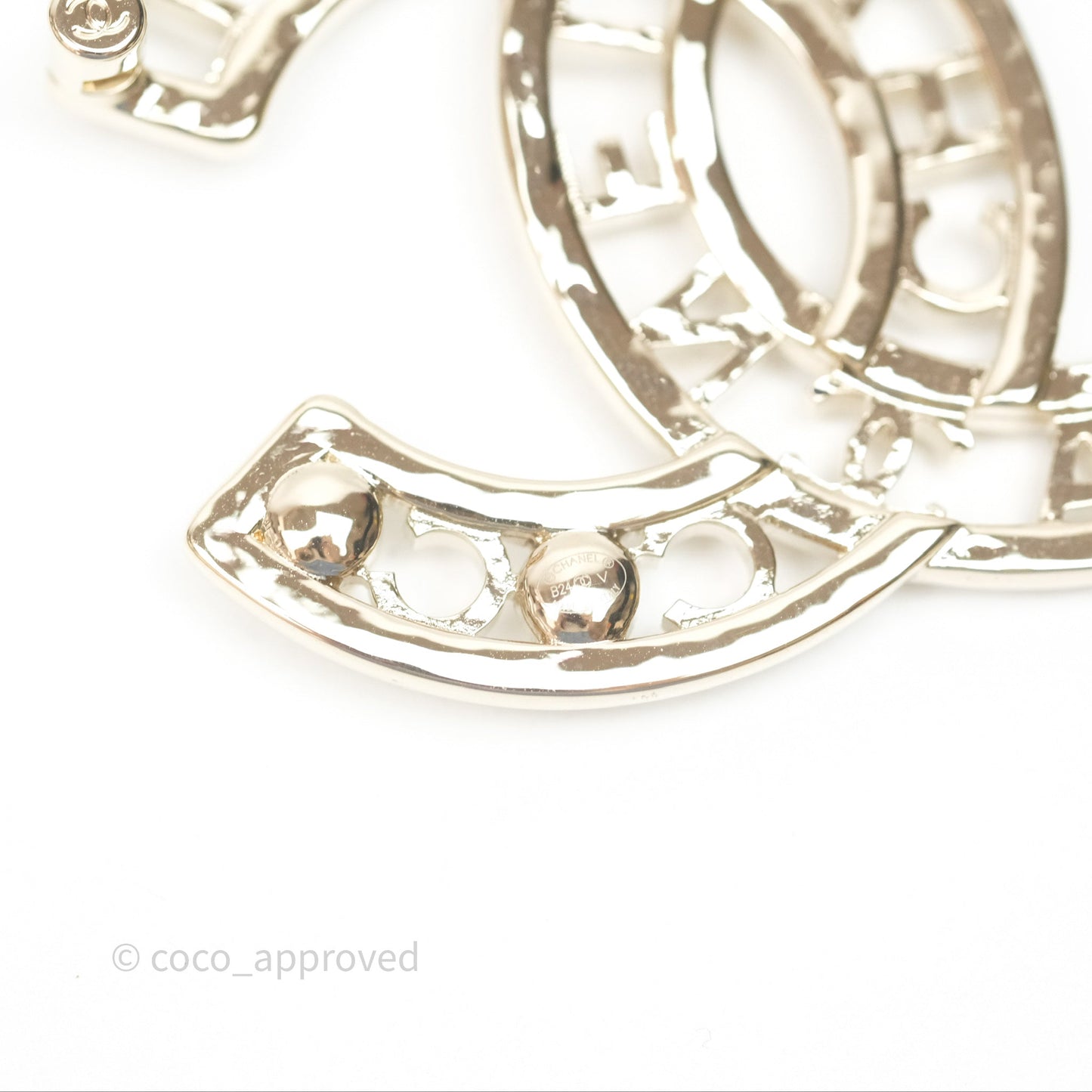 Chanel Coco CC Crystal Pearl Brooch Gold Tone 24V