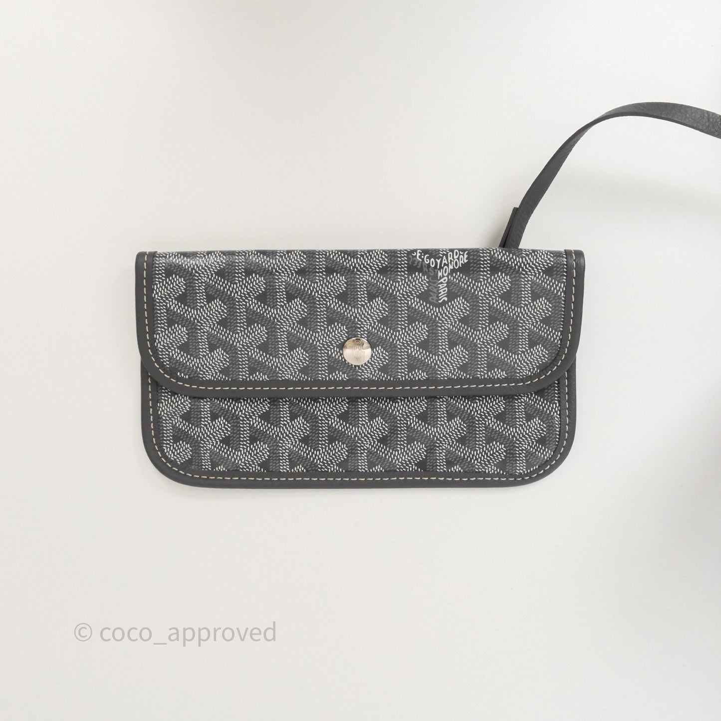 Goyard St Louis Tote PM ⁣⁣⁣⁣⁣⁣⁣⁣⁣⁣⁣⁣⁣⁣⁣⁣⁣⁣⁣⁣Grey