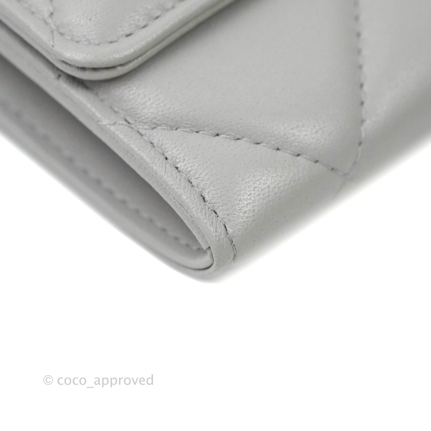 Chanel 19 Card Holder With Chain Grey Mixed Hardware