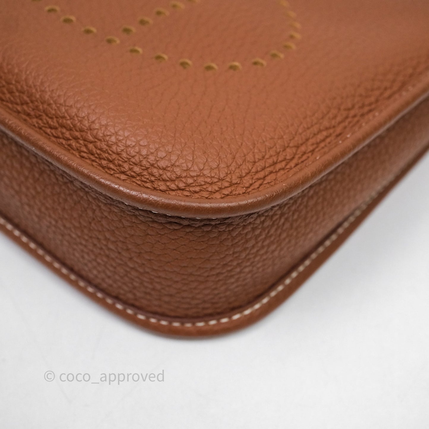 Hermès Mini Evelyne 16 Amazone Gold 37 Clemence Palladium Hardware