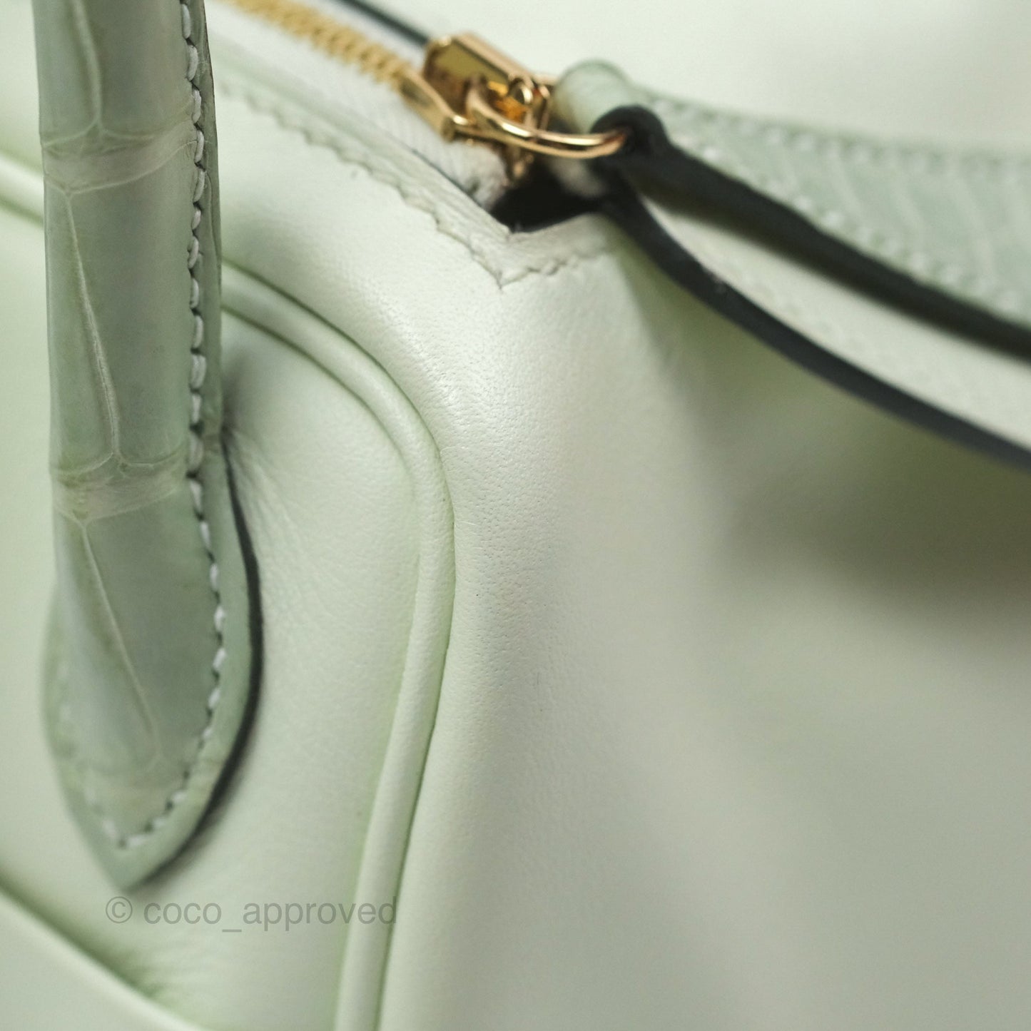Hermès Mini Lindy Touch Vert Fizz 0S Swift Alligator Handle Gold Hardware