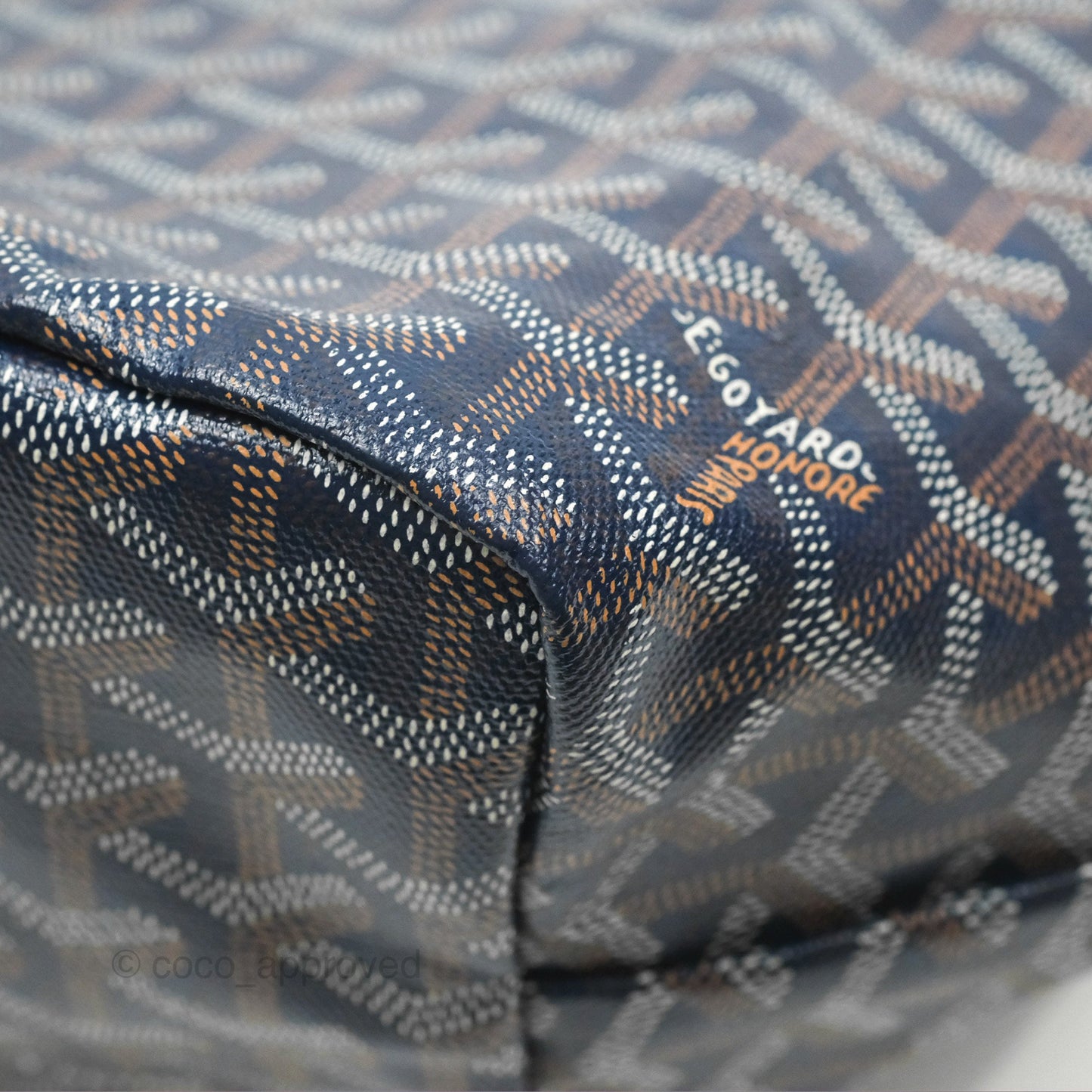 Goyard St Louis Tote PM ⁣⁣⁣⁣⁣⁣⁣⁣⁣⁣⁣⁣⁣⁣⁣⁣⁣⁣⁣⁣Navy