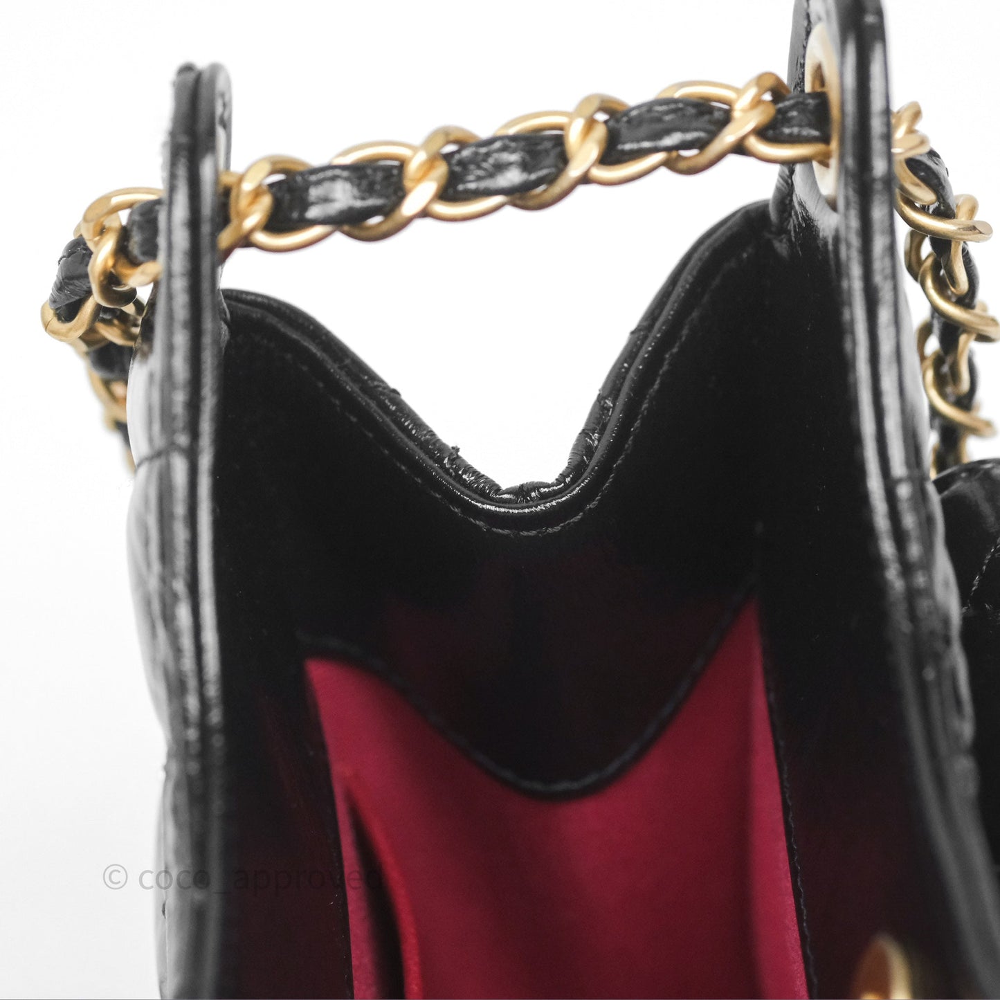 Chanel Small Wavy CC Hobo Black Shiny Crumpled Calfskin Aged Gold Hardware 23C