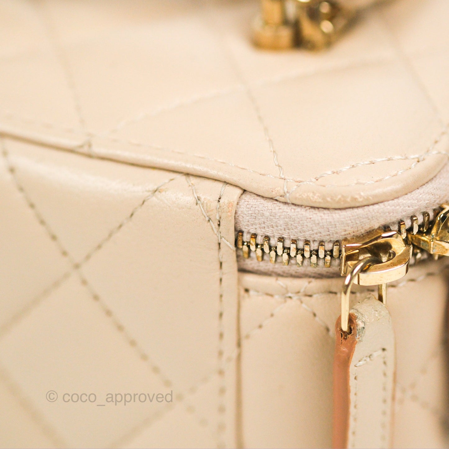 Chanel Vanity Rectangular Top Handle Ecru/Beige Lambskin Gold Hardware 23P