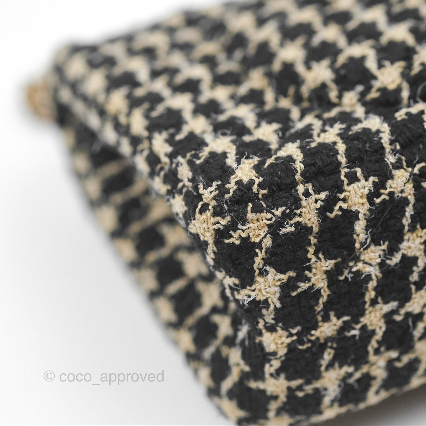 Chanel Reissue 225 Flap Houndstooth Beige Black Fabric Antique Gold Hardware