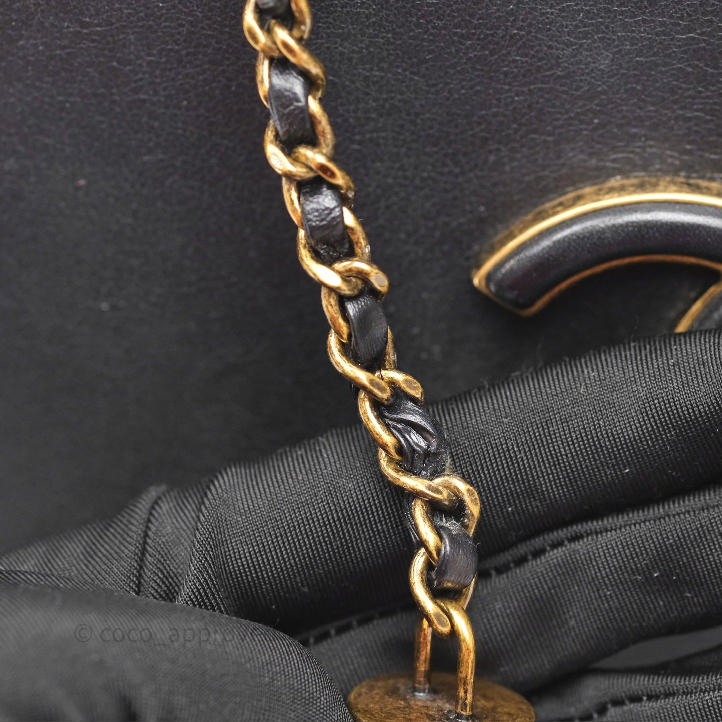 Chanel Coco Curve Vanity Black Calfskin & Goatskin Antique Gold Hardware