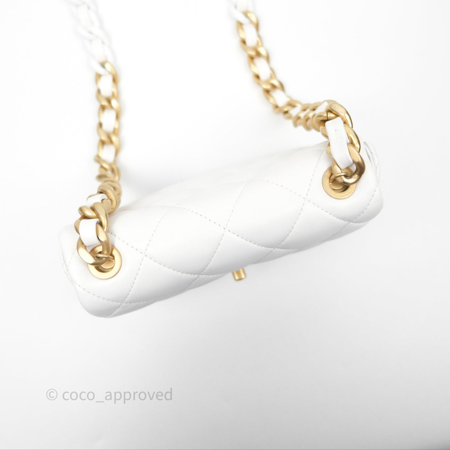 Chanel Small Flap Bag White Lambskin Aged Gold and Lacquered Metal 22S