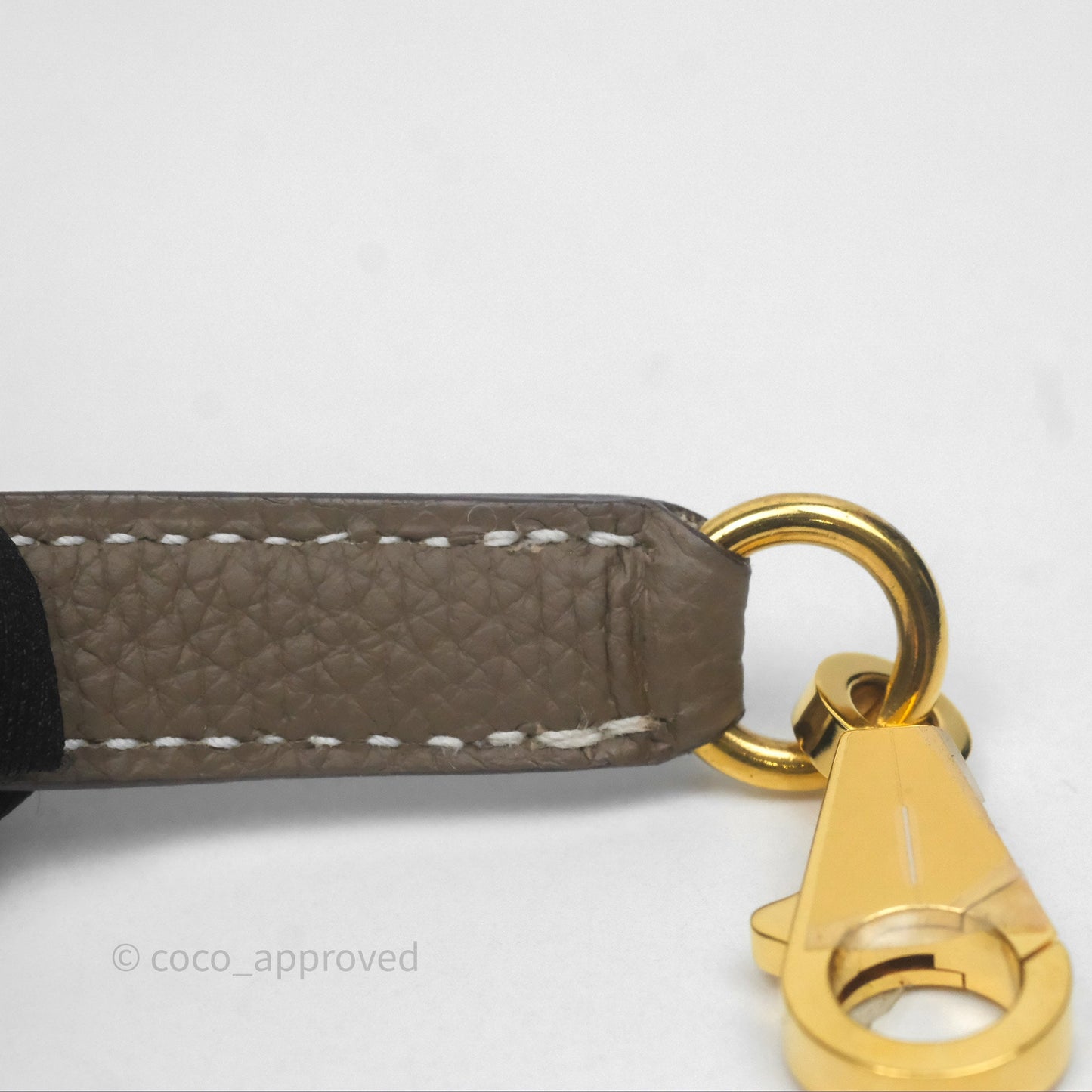 Hermès Retourne Kelly 25 Etoupe 18 Togo Gold Hardware