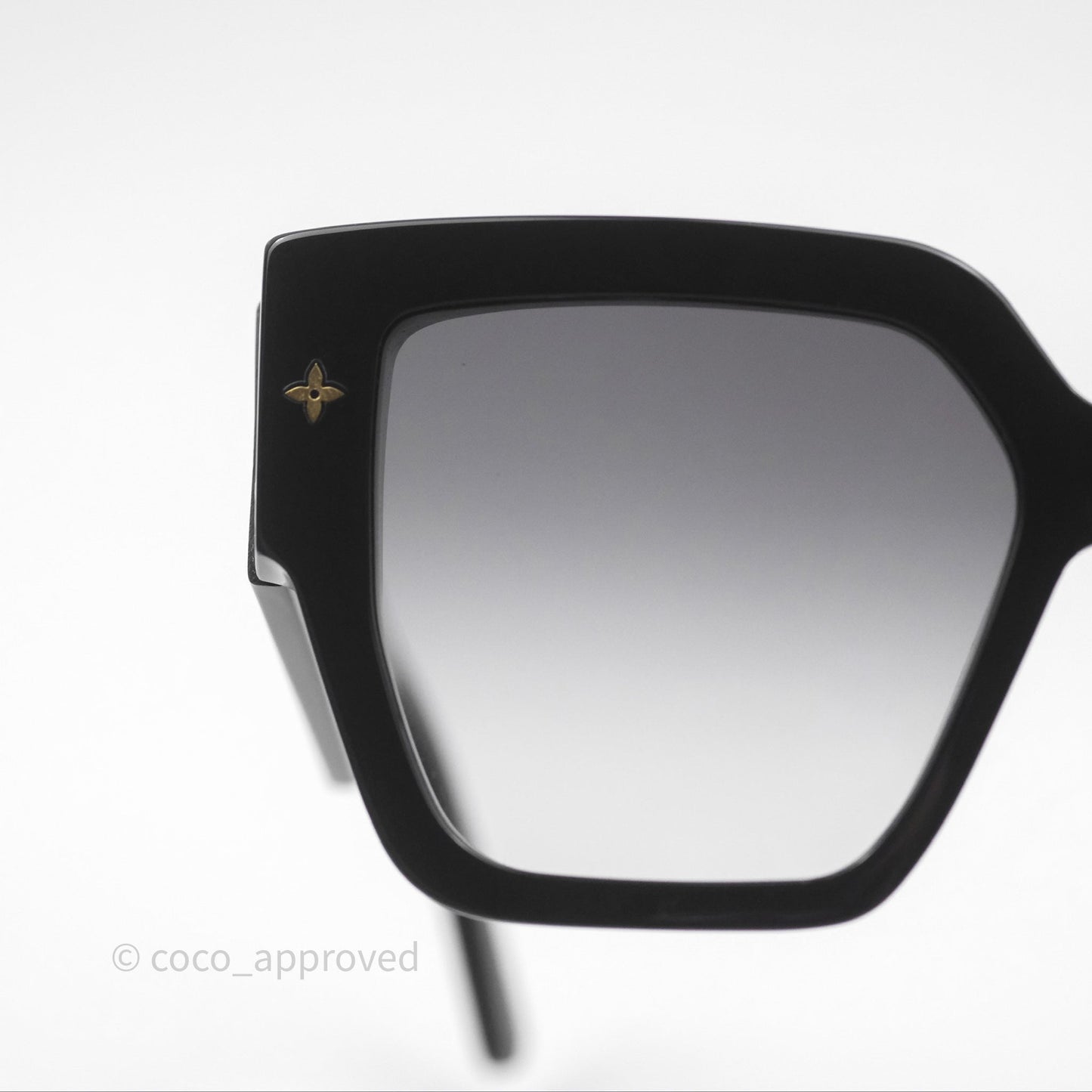 Louis Vuitton Rendez-Vous Square Sunglasses Black