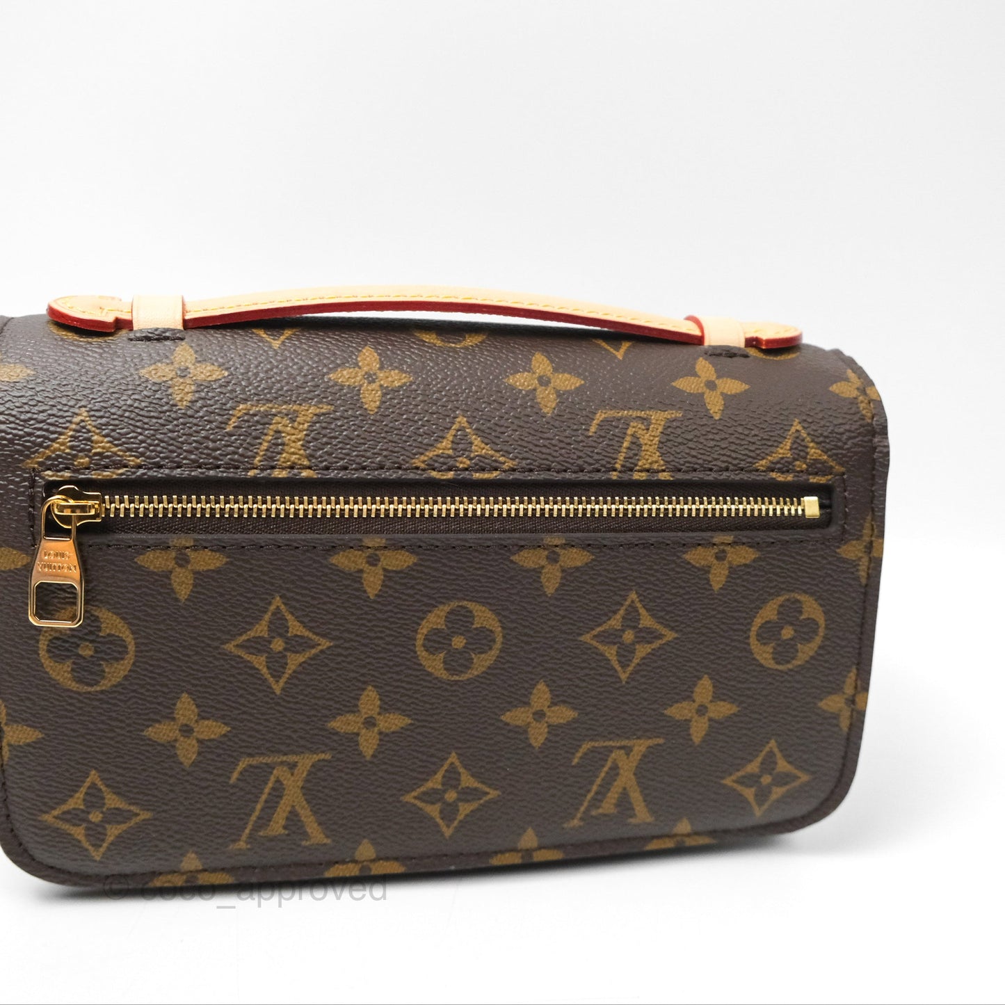 Louis Vuitton Pochette Métis East West Monogram Canvas
