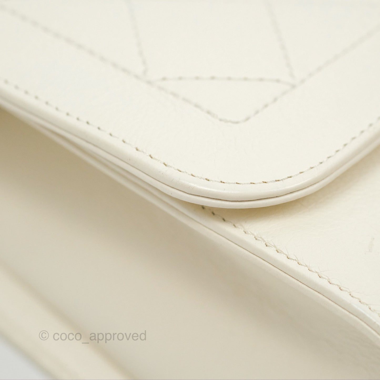 Chanel Quilted Label Click Flap Bag White Grained Calfskin Gold Hardware