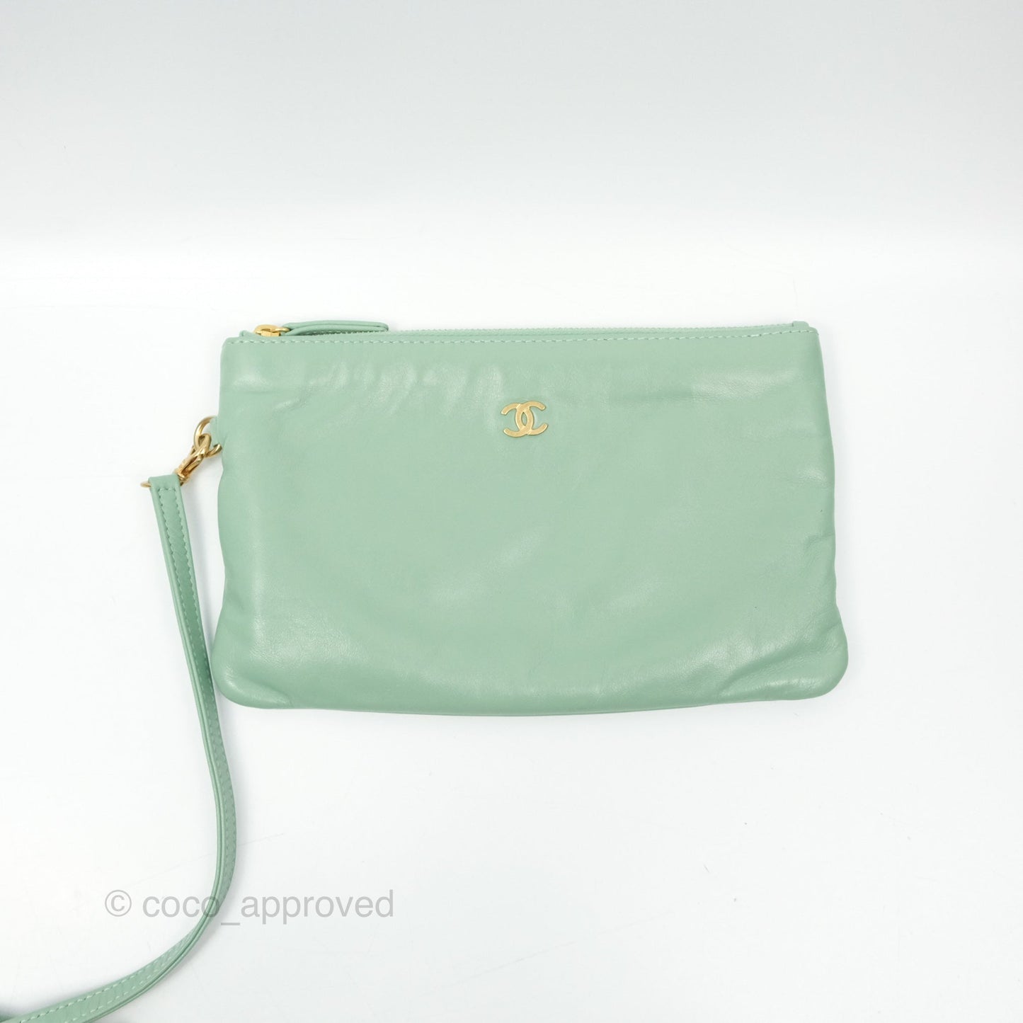 Chanel 22 Small Mint Green Shiny Calfskin Aged Gold Hardware