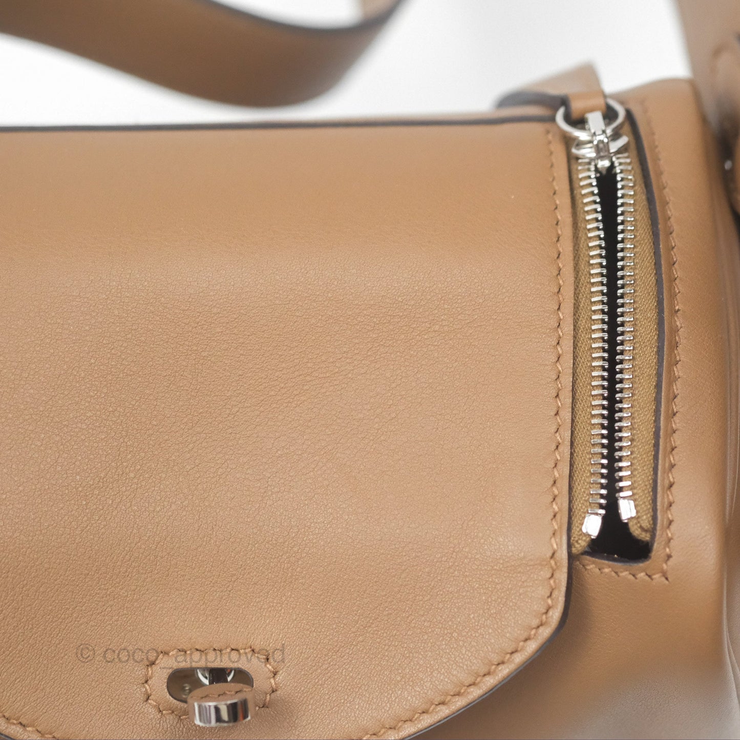 Hermès Mini Lindy 20 Verso Swift Alezan 3G / Biscuit 48 Palladium Hardware