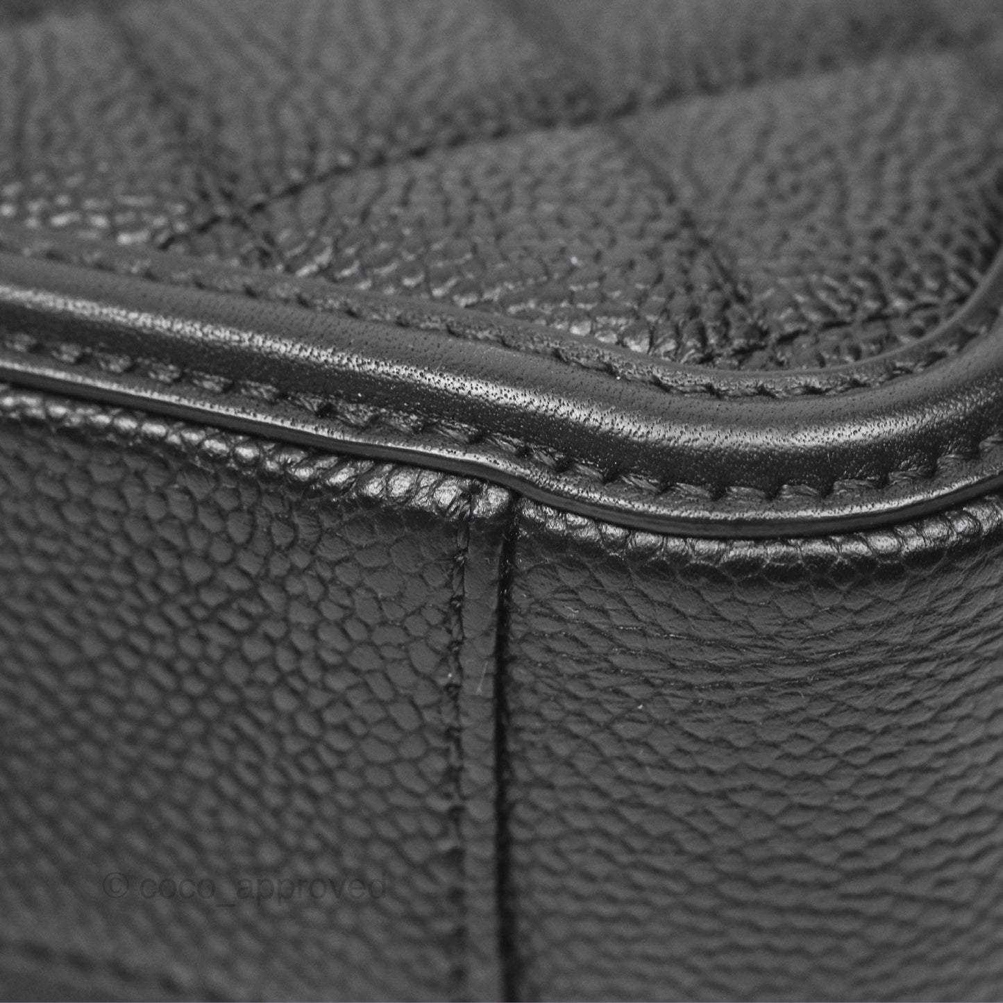 Chanel Quilted Medium CC Filigree Vanity Case Black Caviar Aged Gold Hardware