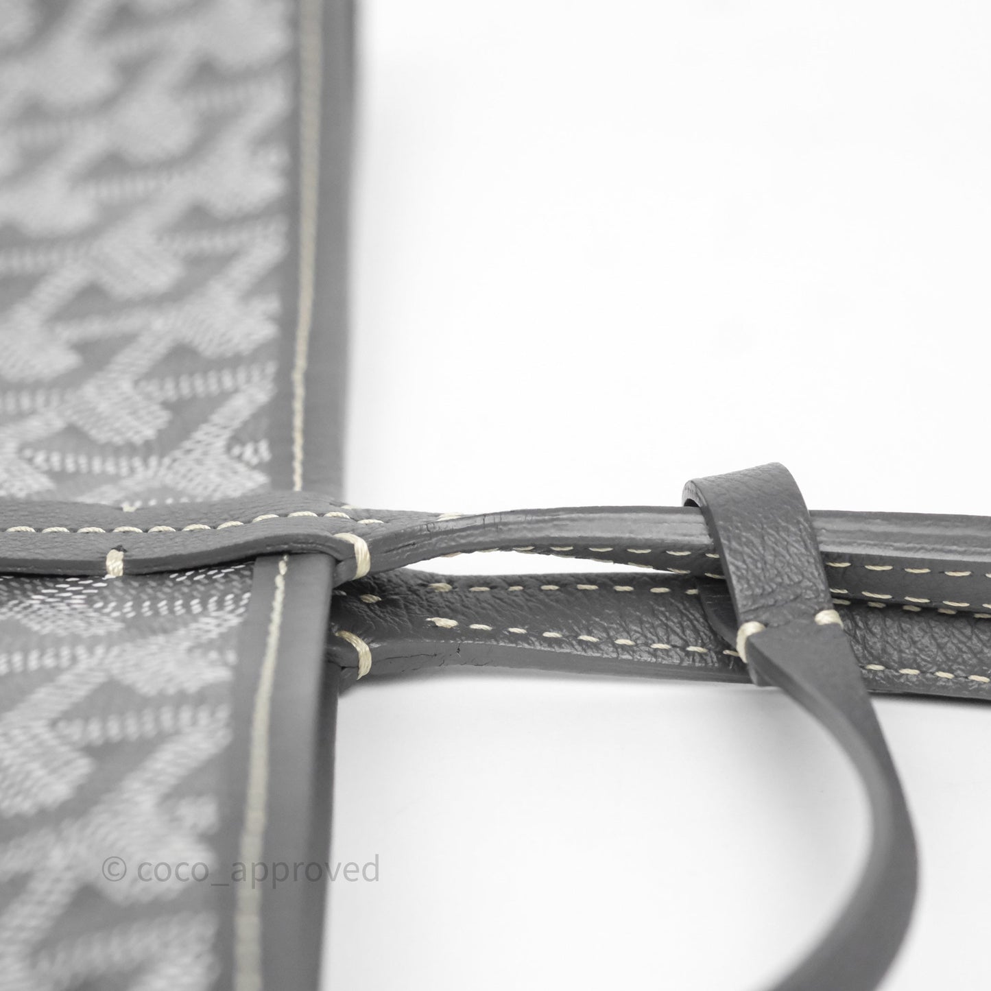Goyard St Louis Tote PM ⁣⁣⁣⁣⁣⁣⁣⁣⁣⁣⁣⁣⁣⁣⁣⁣⁣⁣⁣⁣Grey