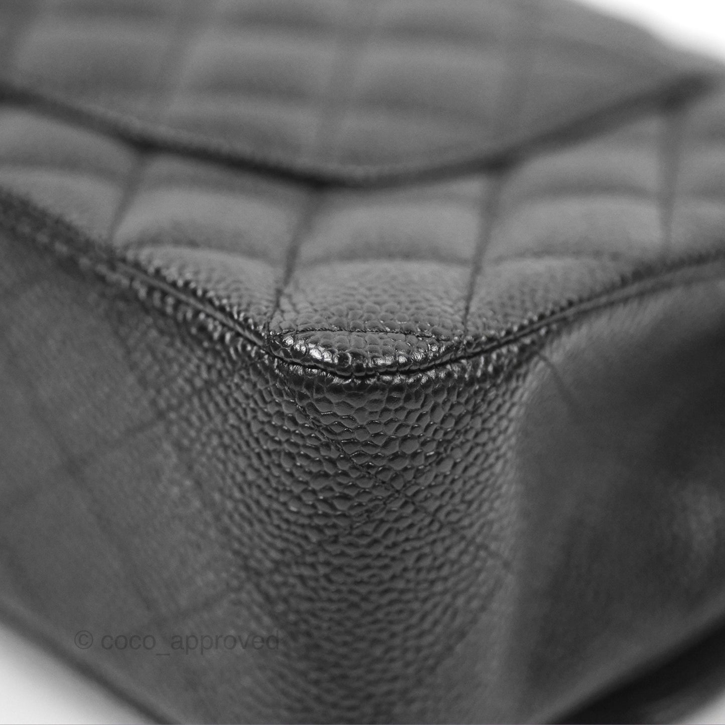 Chanel Classic M/L Medium Flap Quilted Black Caviar Gold Hardware