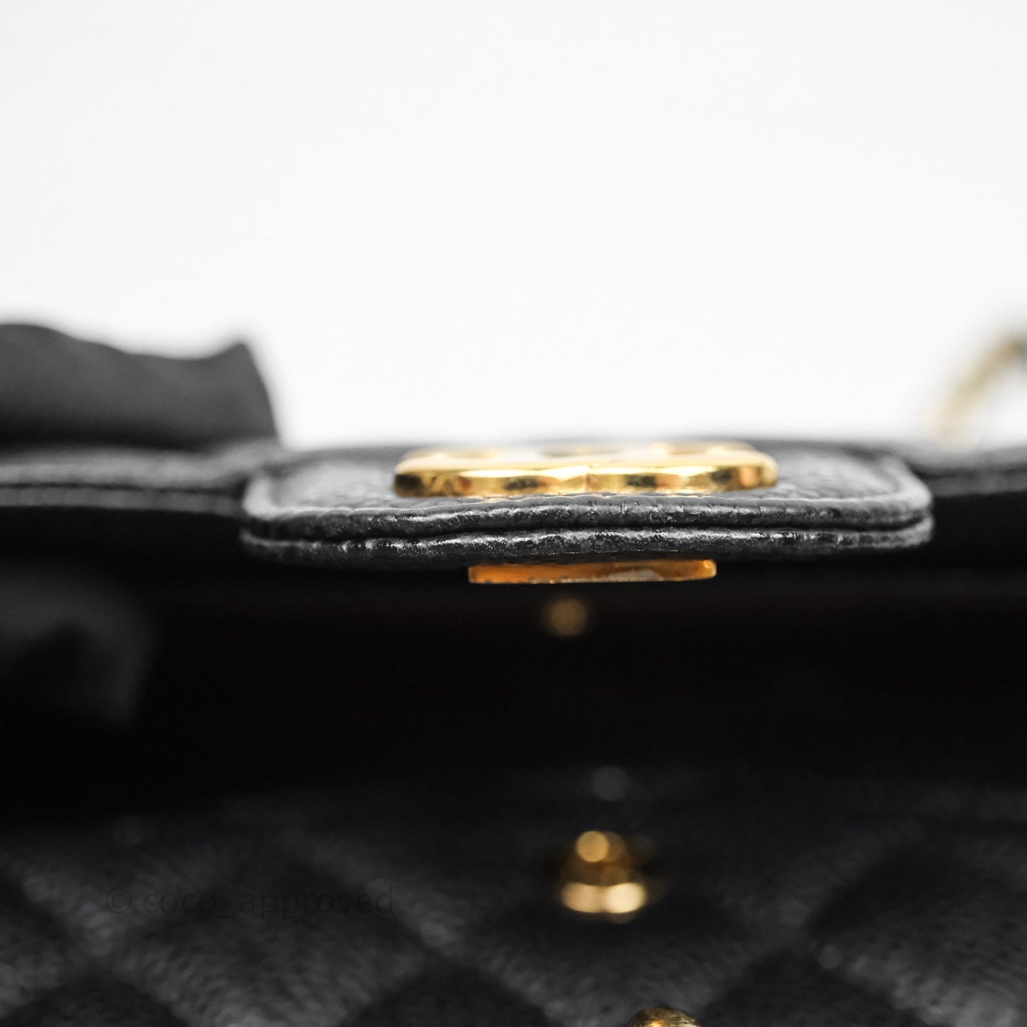 Chanel Classic M/L Medium Flap Quilted Black Caviar Gold Hardware