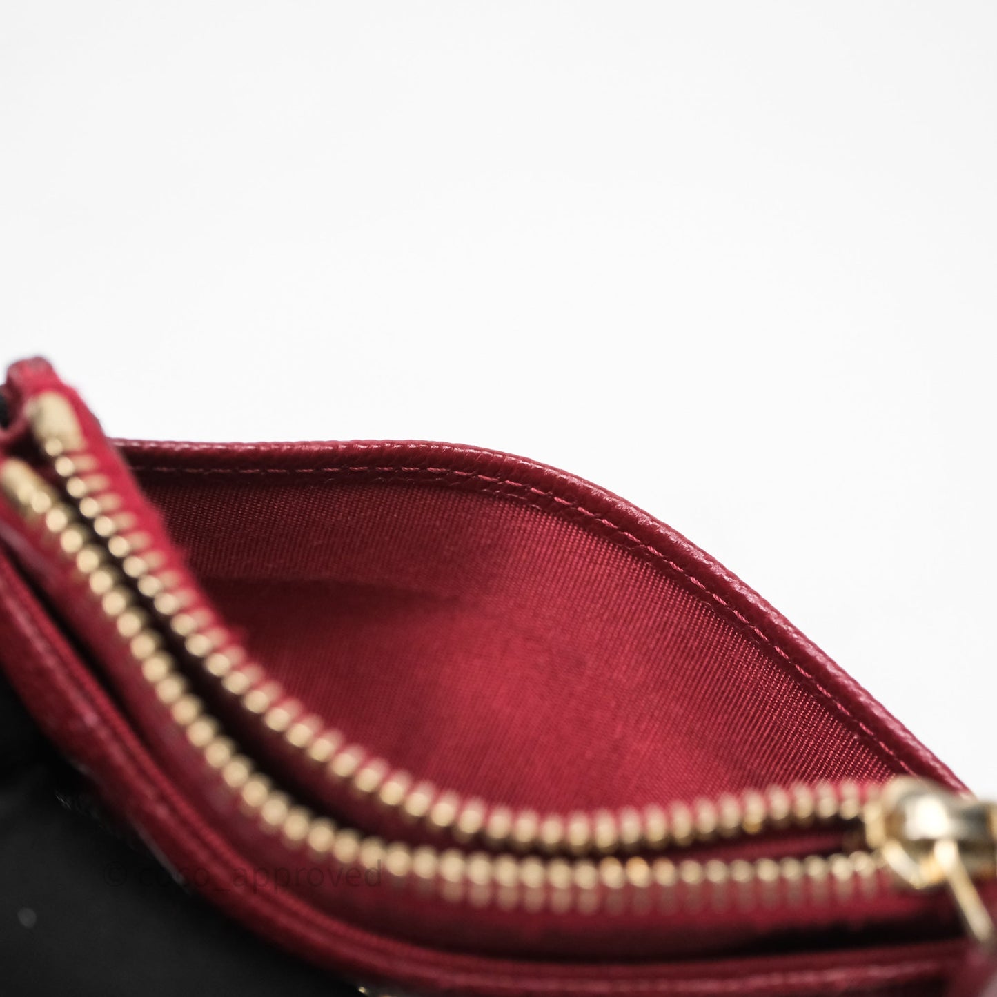 Chanel Classic Caviar Zipped Card Holder Burgundy Gold Hardware