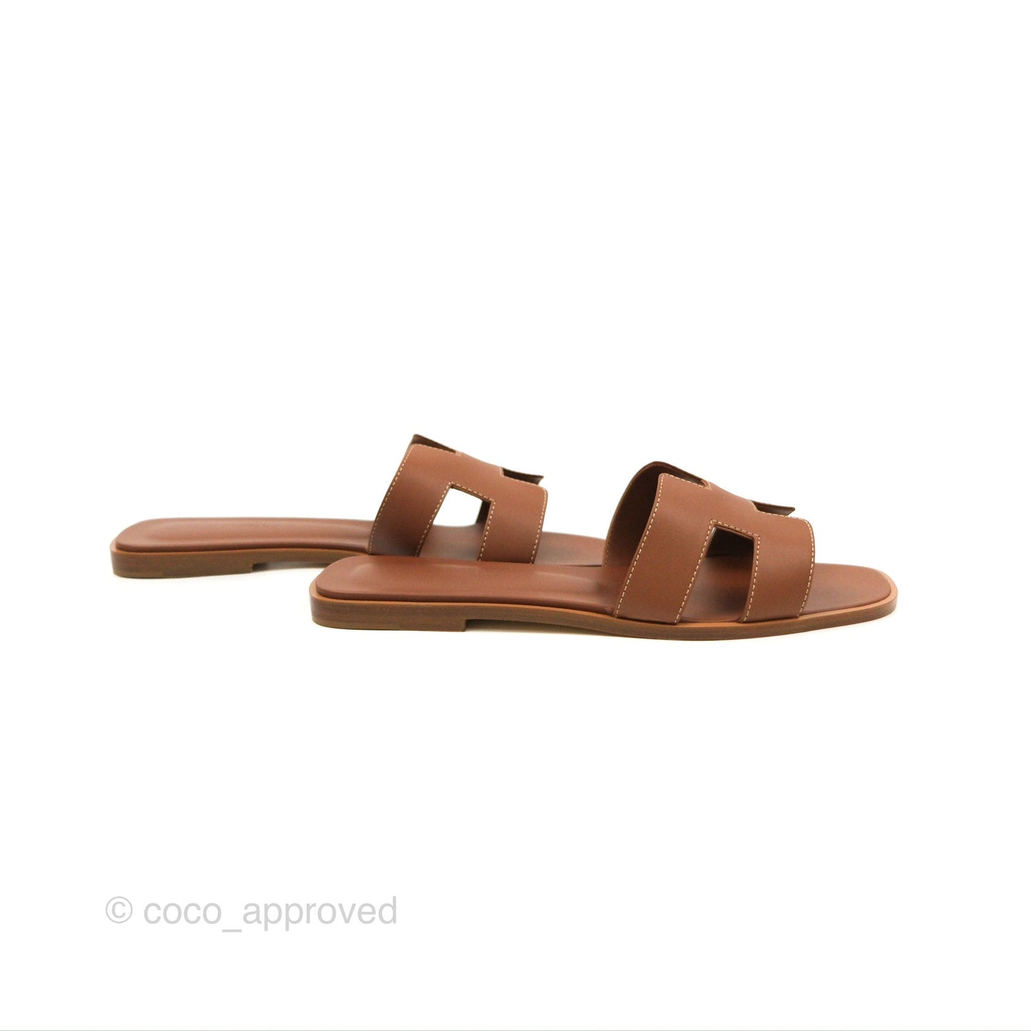 Hermès Oran Sandals in Gold Size 39.5