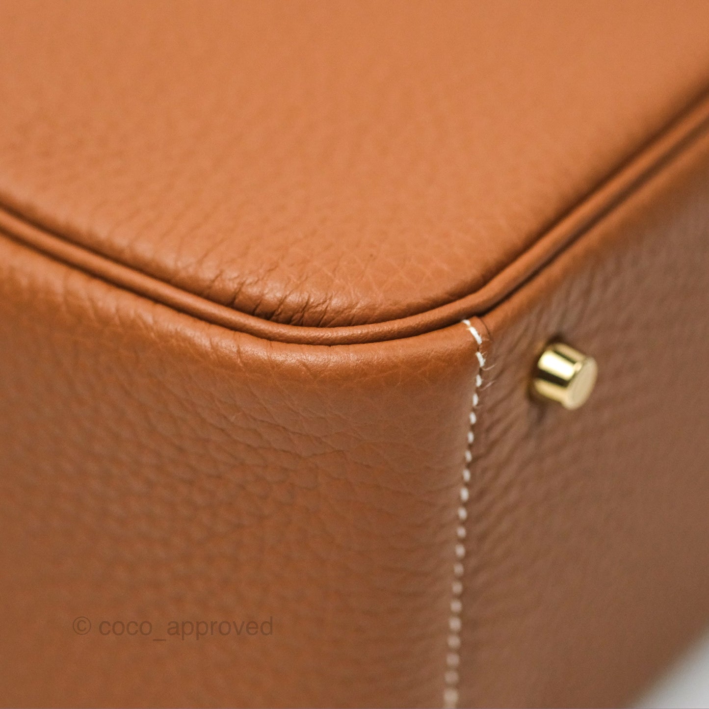 Hermès Mini Lindy 20 Gold Clemence Gold Hardware