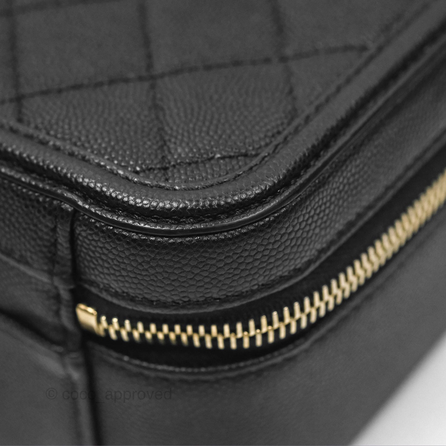 Chanel Quilted Medium CC Filigree Vanity Case Black Caviar Gold Hardware