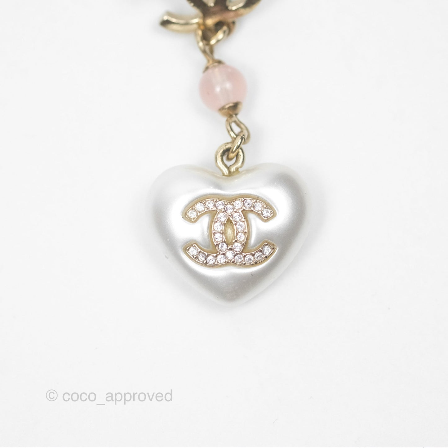 Chanel CC Pink Bead Heart Pearl Crystal CC Drop Earrings Gold Tone 21B