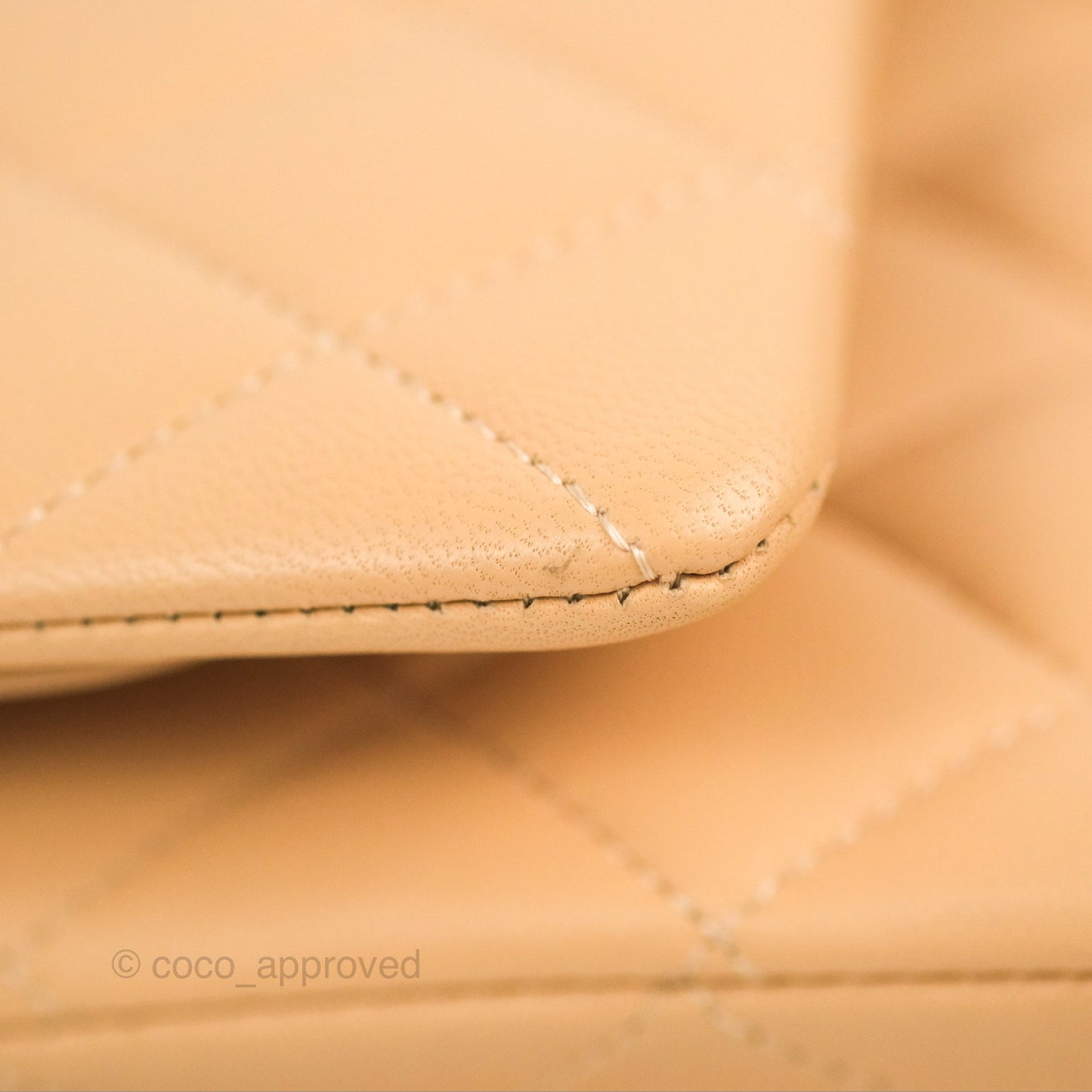 Chanel Classic M/L Medium Flap Quilted Beige Lambskin Gold Hardware