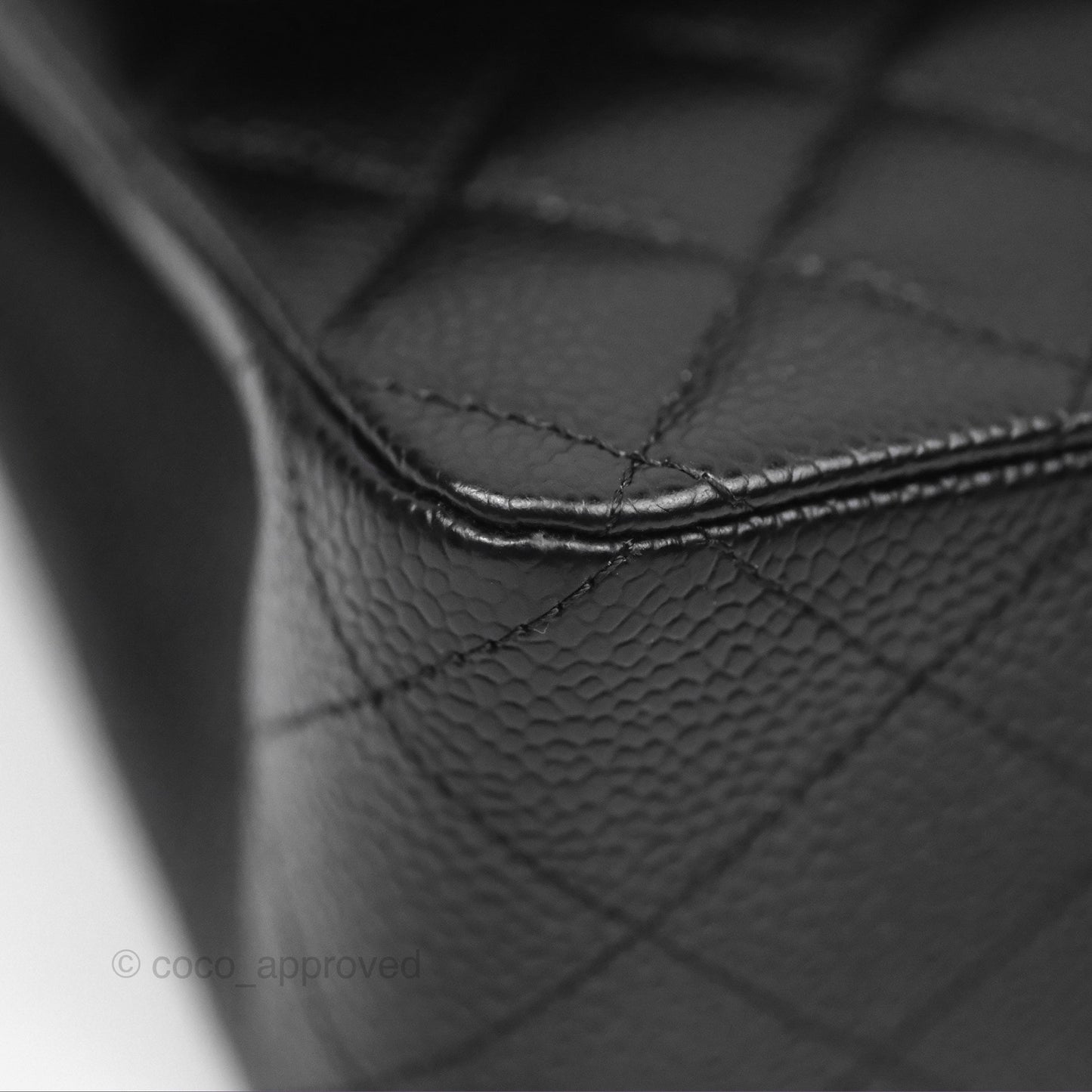 Chanel Classic M/L Medium Flap Quilted Black Caviar Gold Hardware