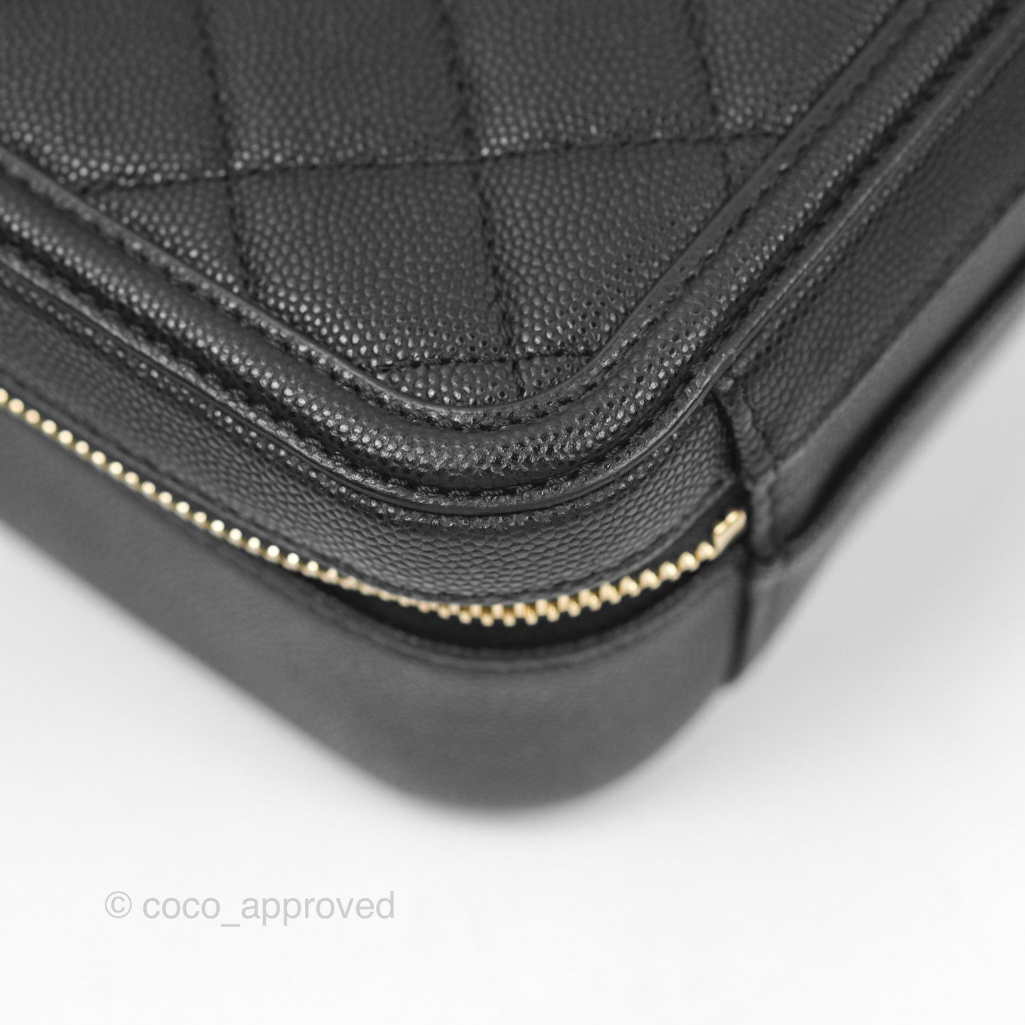 Chanel Quilted Medium CC Filigree Vanity Case Black Caviar Gold Hardware