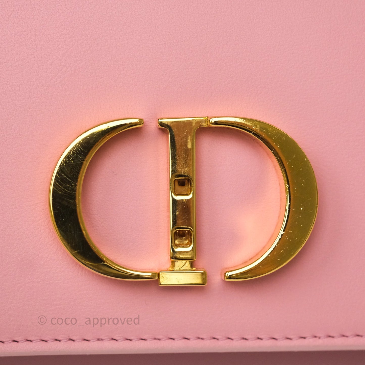 Dior 30 Montaigne East-West Chain Bag Pink