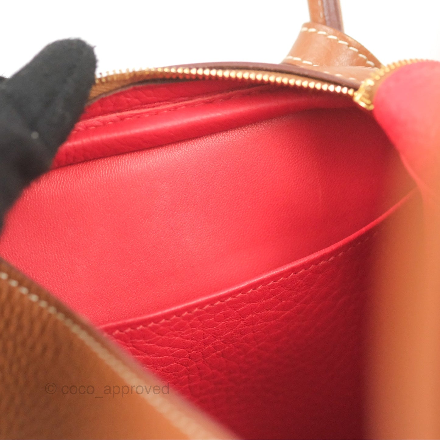 Hermès Lindy 26 Gold Taurillon Clemence Gold Hardware
