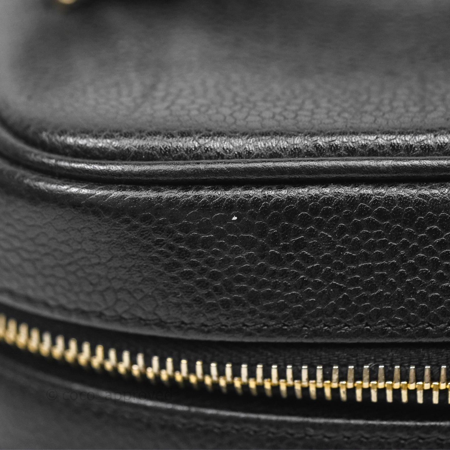 Chanel Vintage Vanity Case Black Caviar Gold Hardware