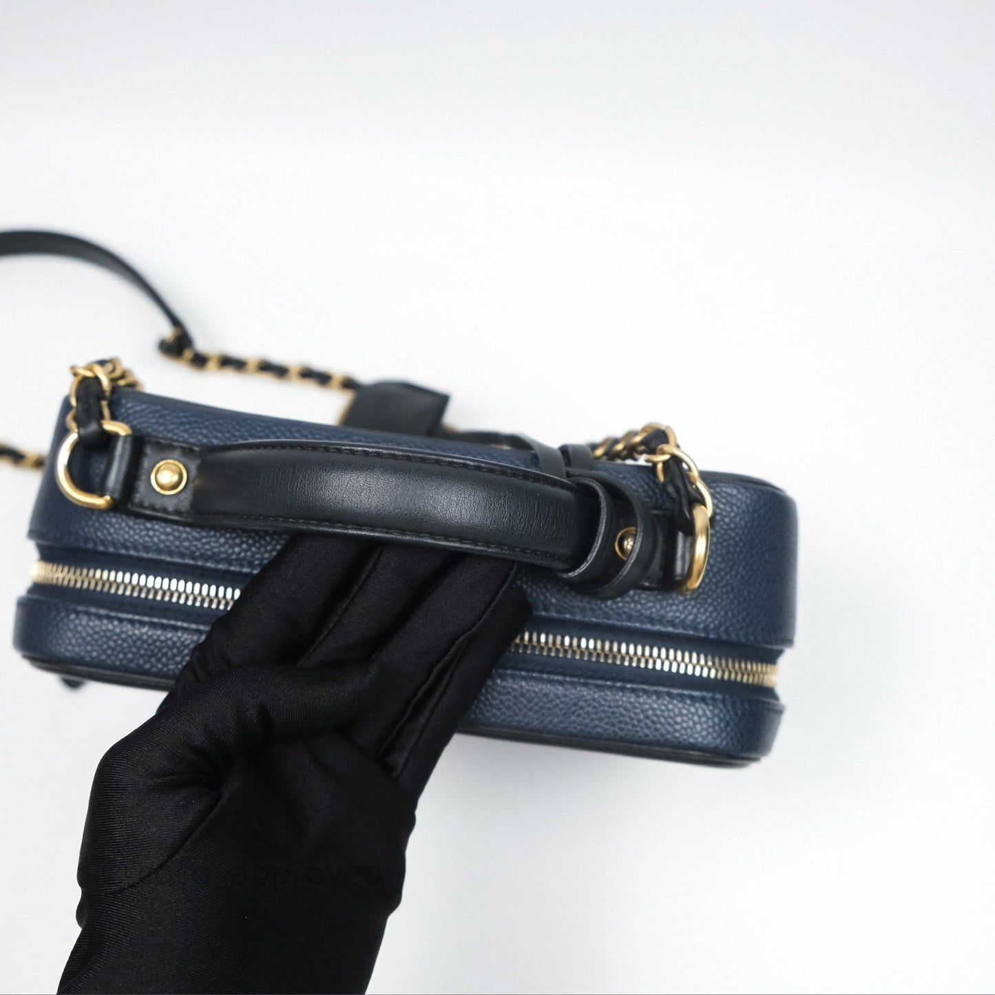Chanel Quilted Medium CC Filigree Vanity Case Dark Navy Caviar Gold Hardware