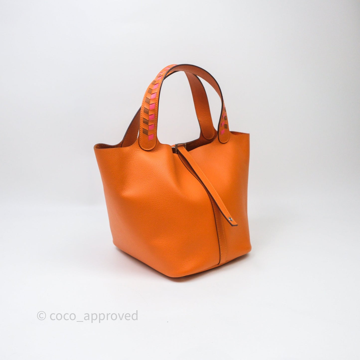 Hermès Tressage De Cuir Picotin Lock 22 Abricot I9/ Rose Azalée 8W/ Gold 37 Epsom Palladium Hardware
