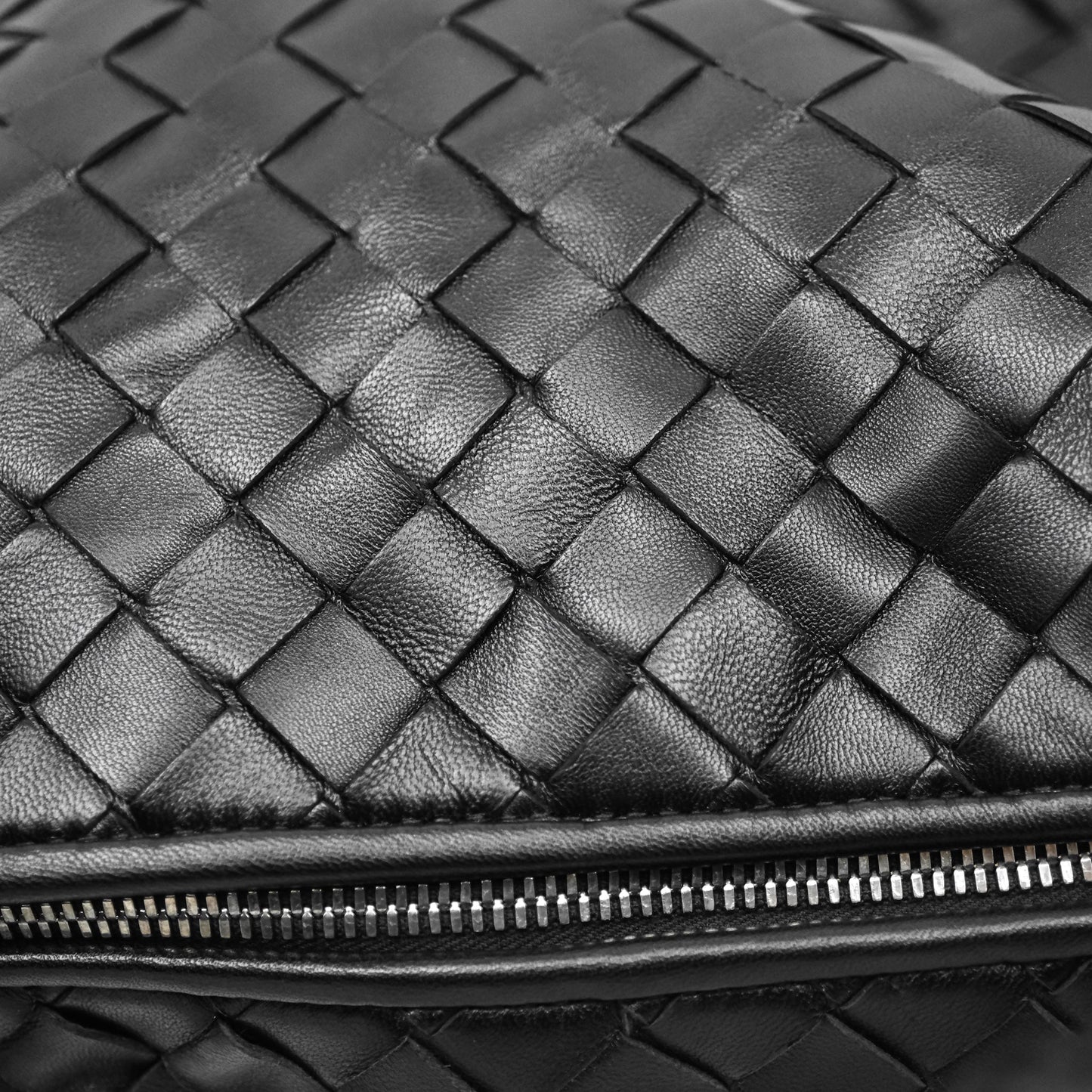 Bottega Veneta Nappa Intrecciato Medium BV Jodie Black