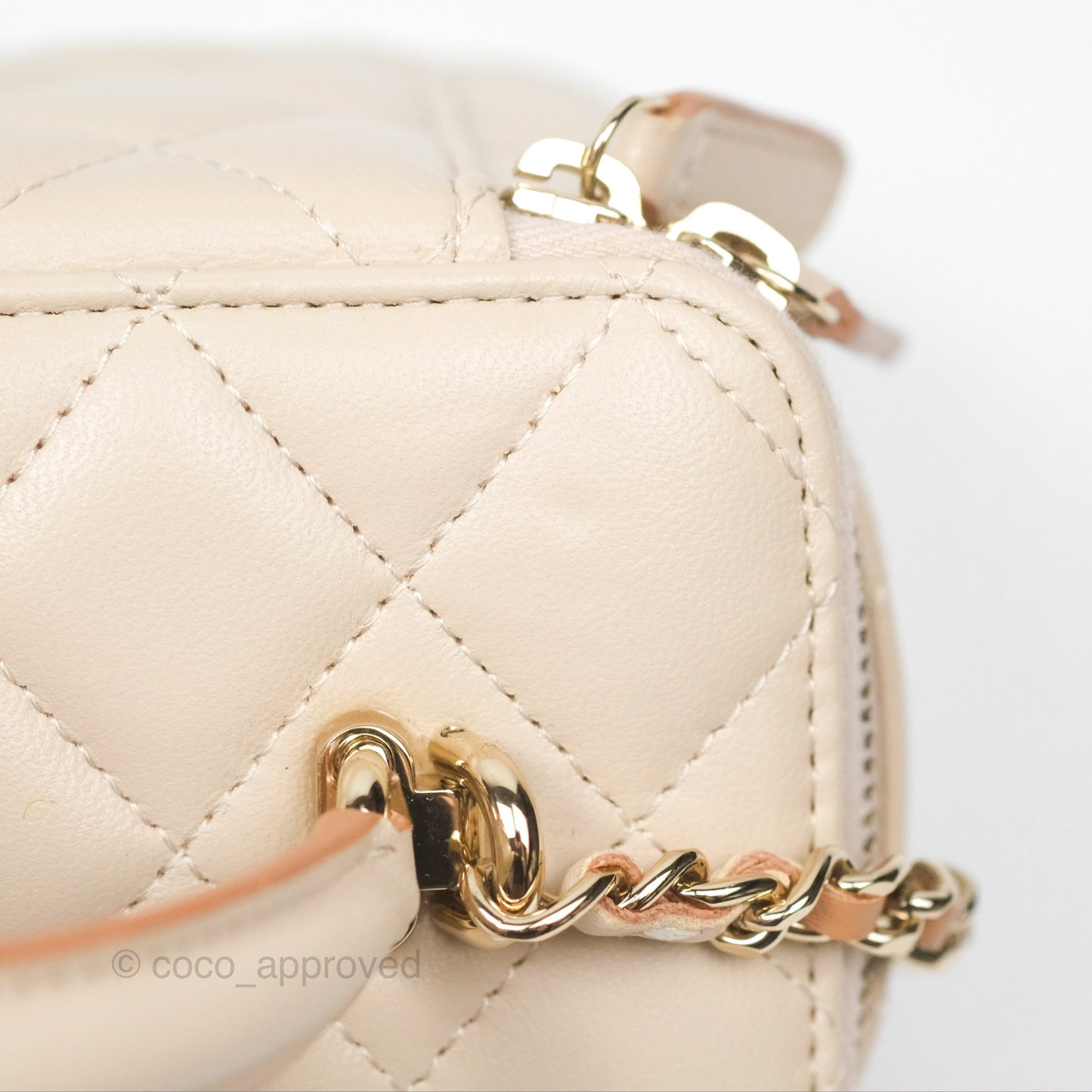 Chanel Vanity Rectangular Top Handle Ecru/Beige Lambskin Gold Hardware 23P