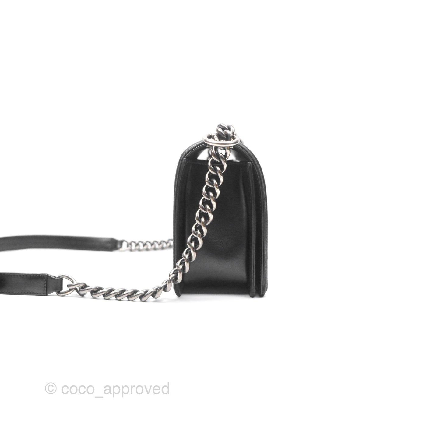 Chanel Medium Boy Quilted Black Lambskin Ruthenium Hardware