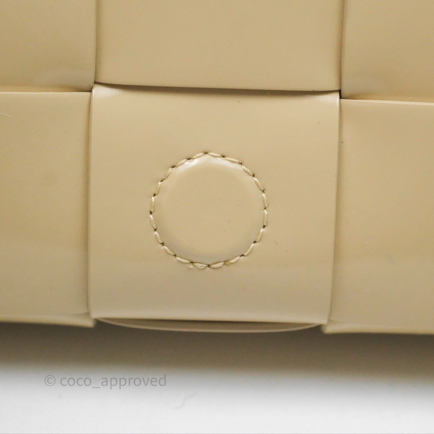 Bottega Veneta Cassette Shoulder Bag Intrecciato Beige Brushed Calfskin