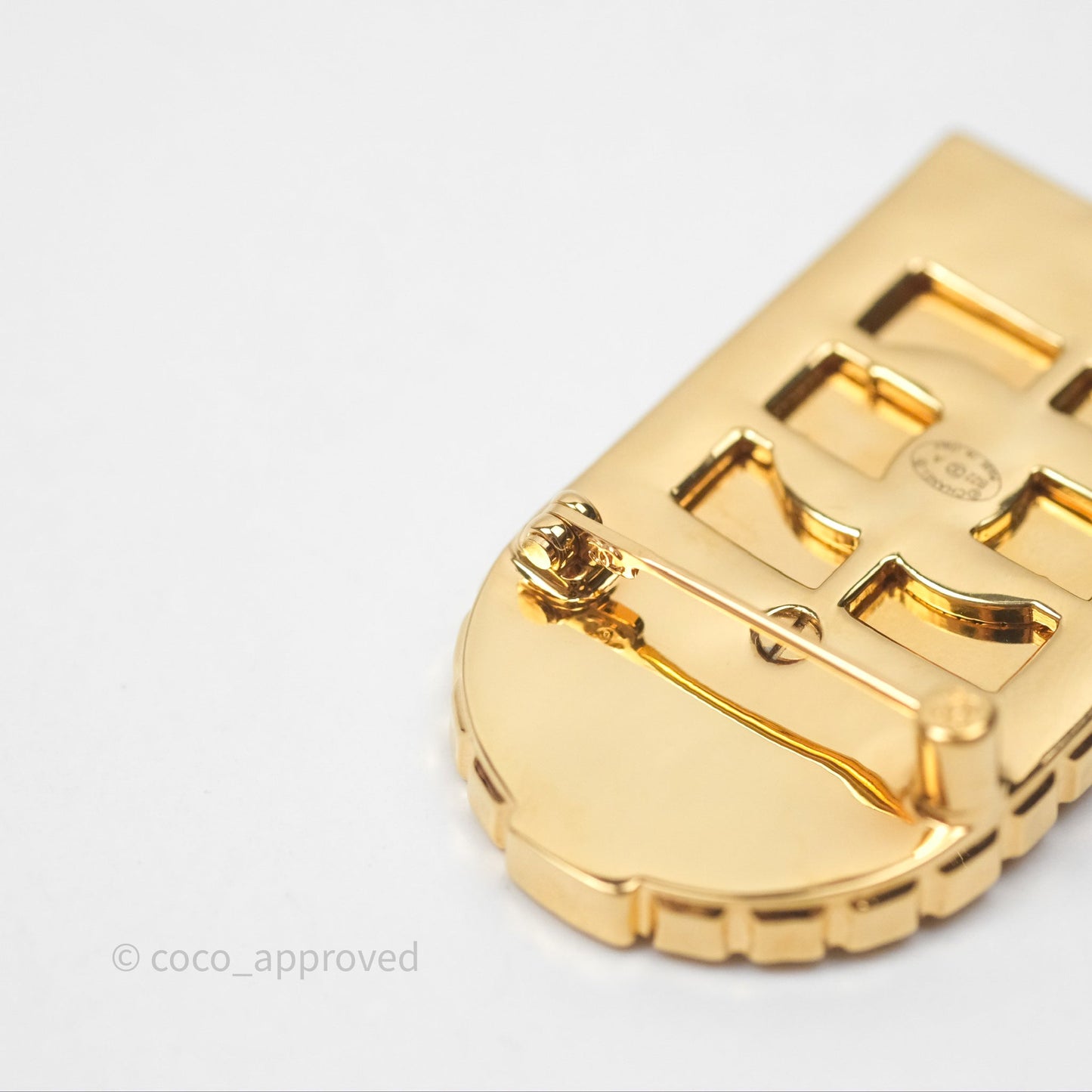 Chanel 31 Rue Cambon Door Brooch Gold Tone 22A