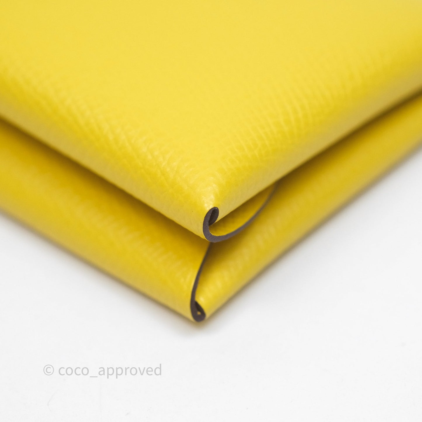 Hermès Calvi Duo Compact Card Holder Jaune de Naples 9O Epsom